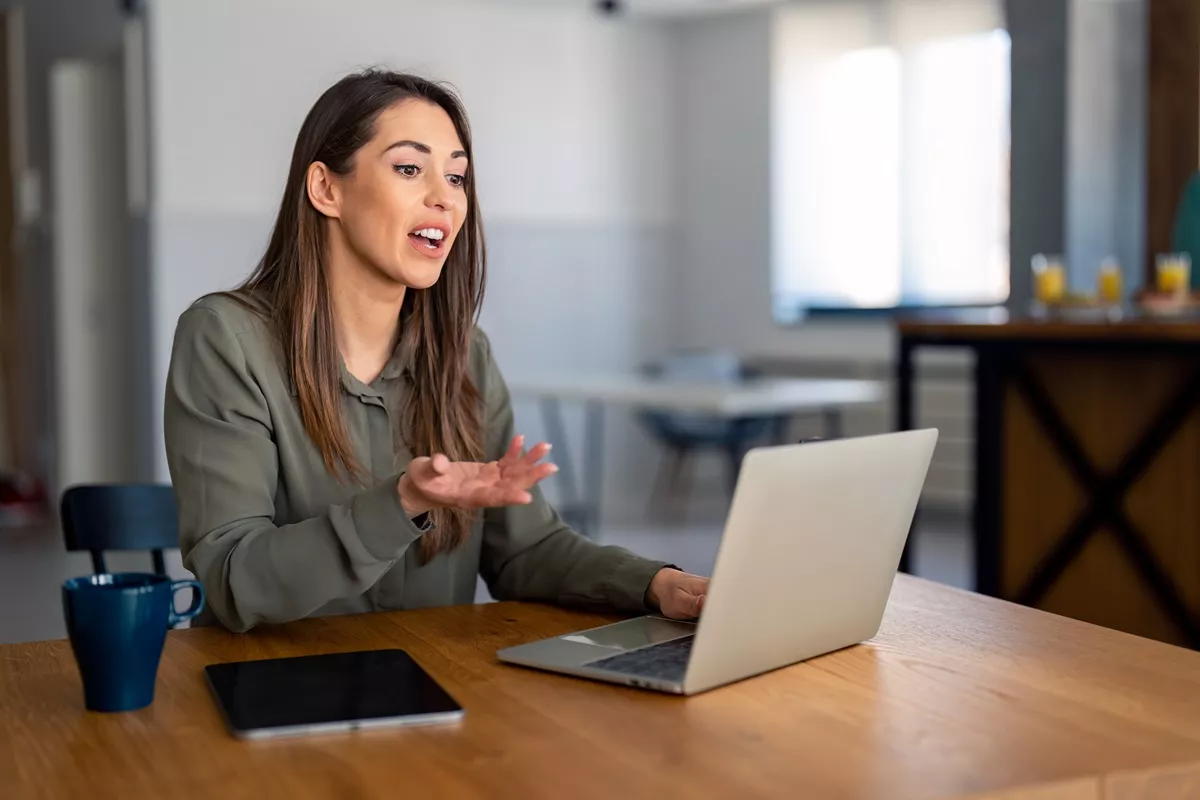 Gen Z Woman Compares How She Talks to Boomers, Asks 'What Happened to Us' - Vimarsana News