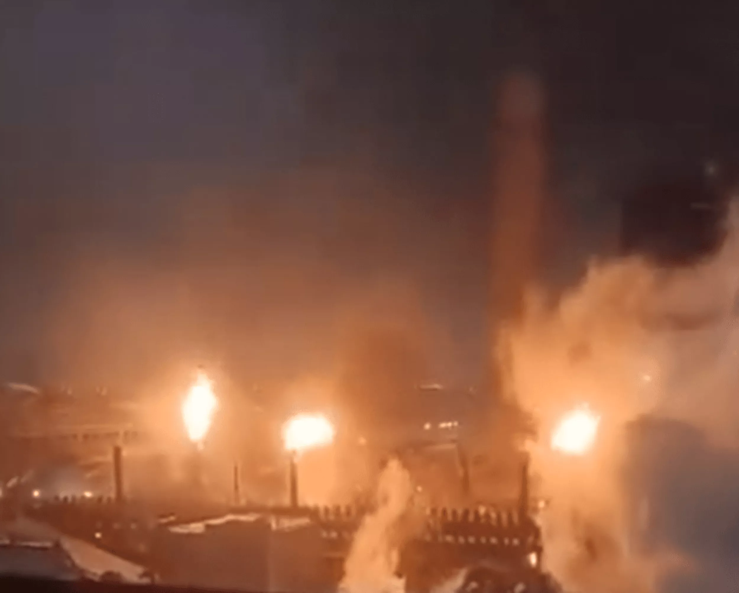 Explosions Rock Massive Russian Steel Plant After Drone Attack - Vimarsana News