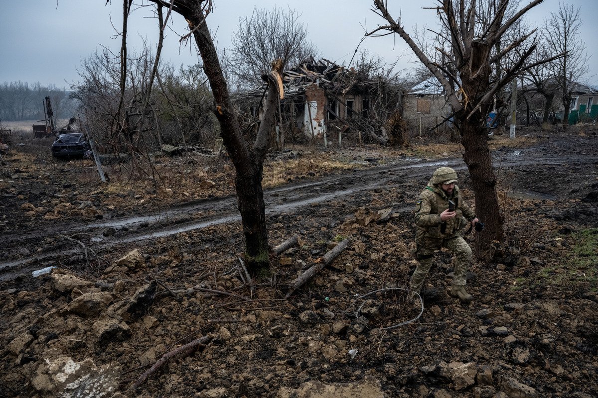 Ukrainian Soldier Near Kupiansk