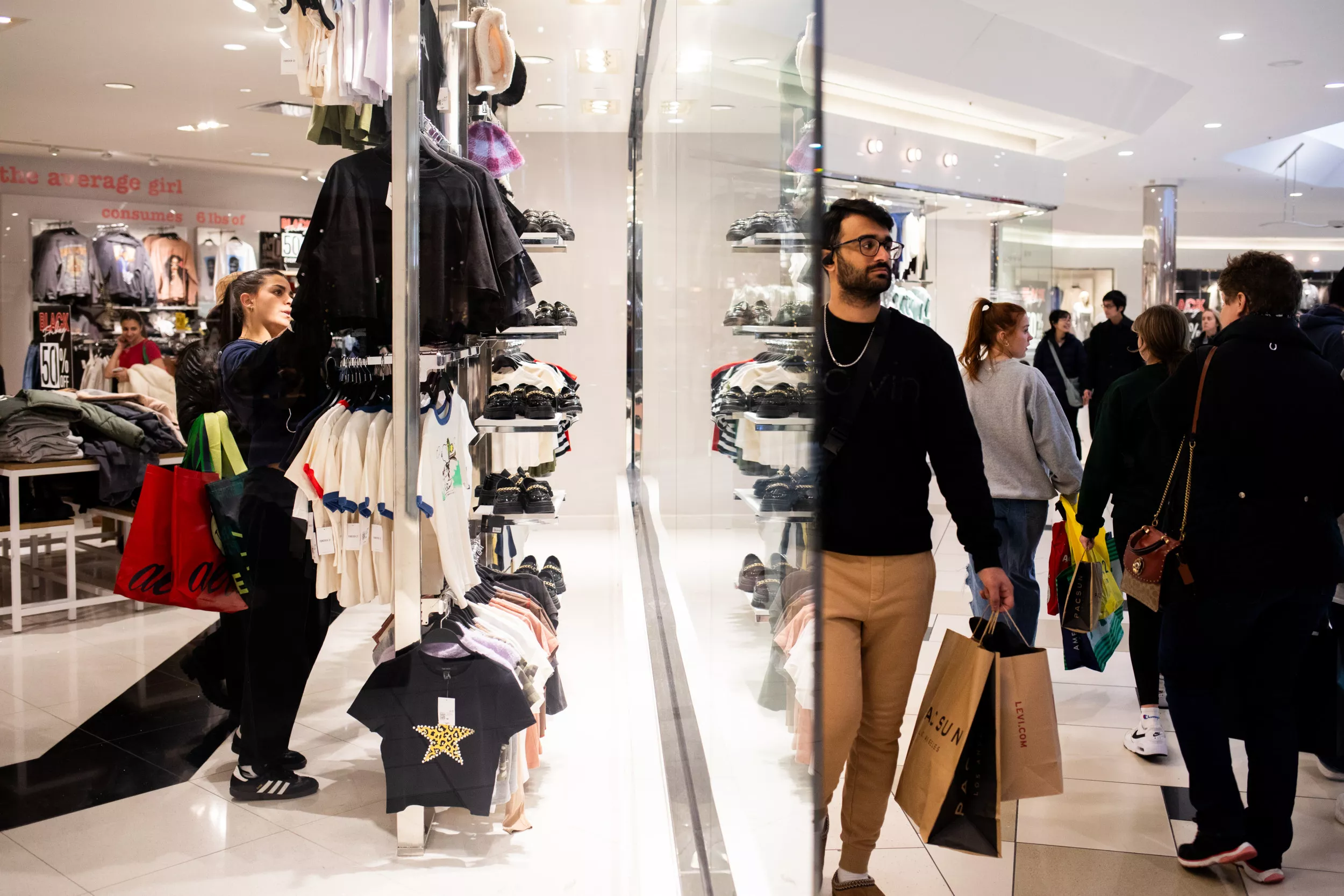 Americans to Get $5,000 to Shop Under New Bill - Vimarsana News
