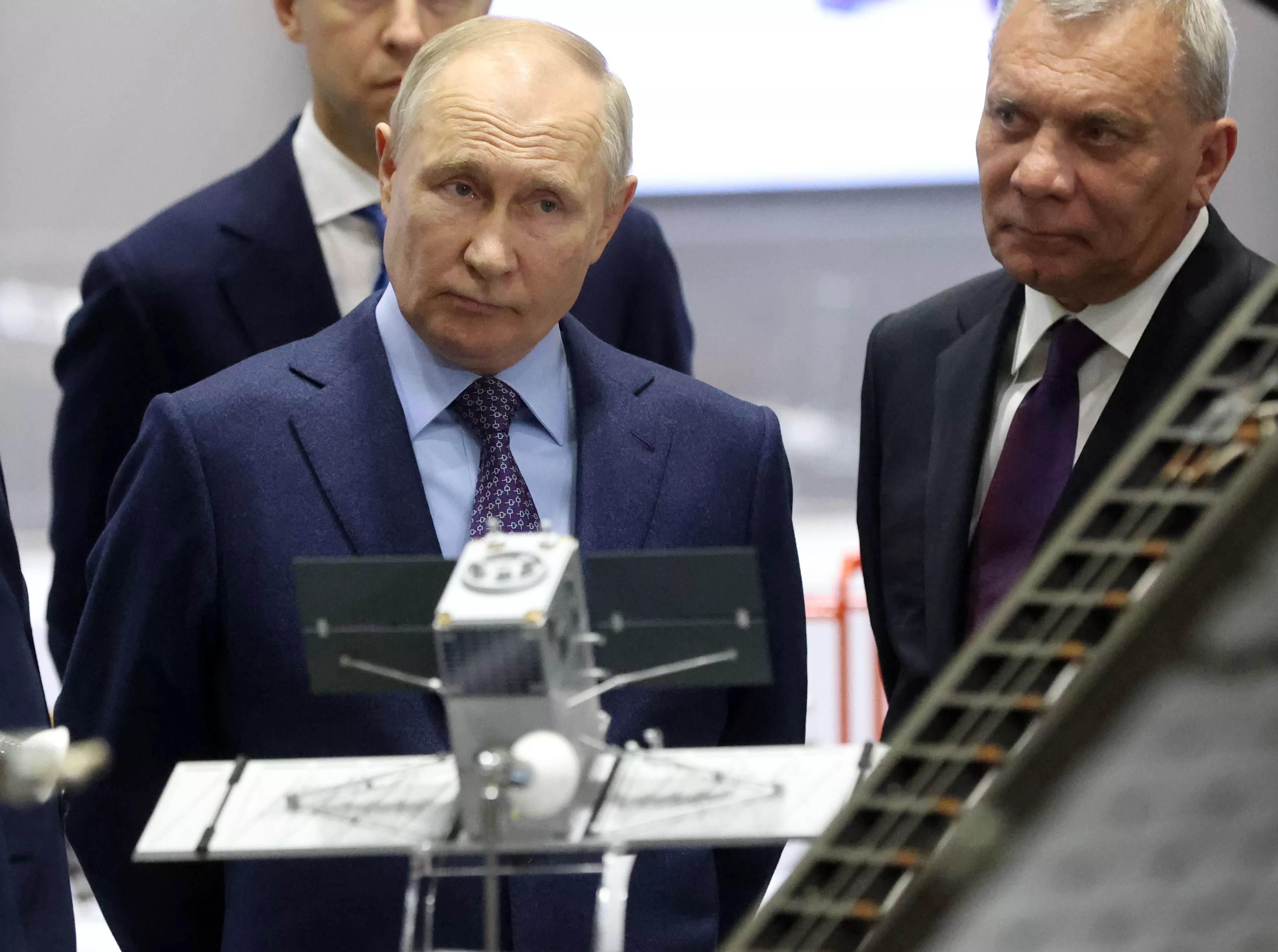 Russia's Space Agency Forced to Sell Off Assets as Sanctions Take Toll - Vimarsana News