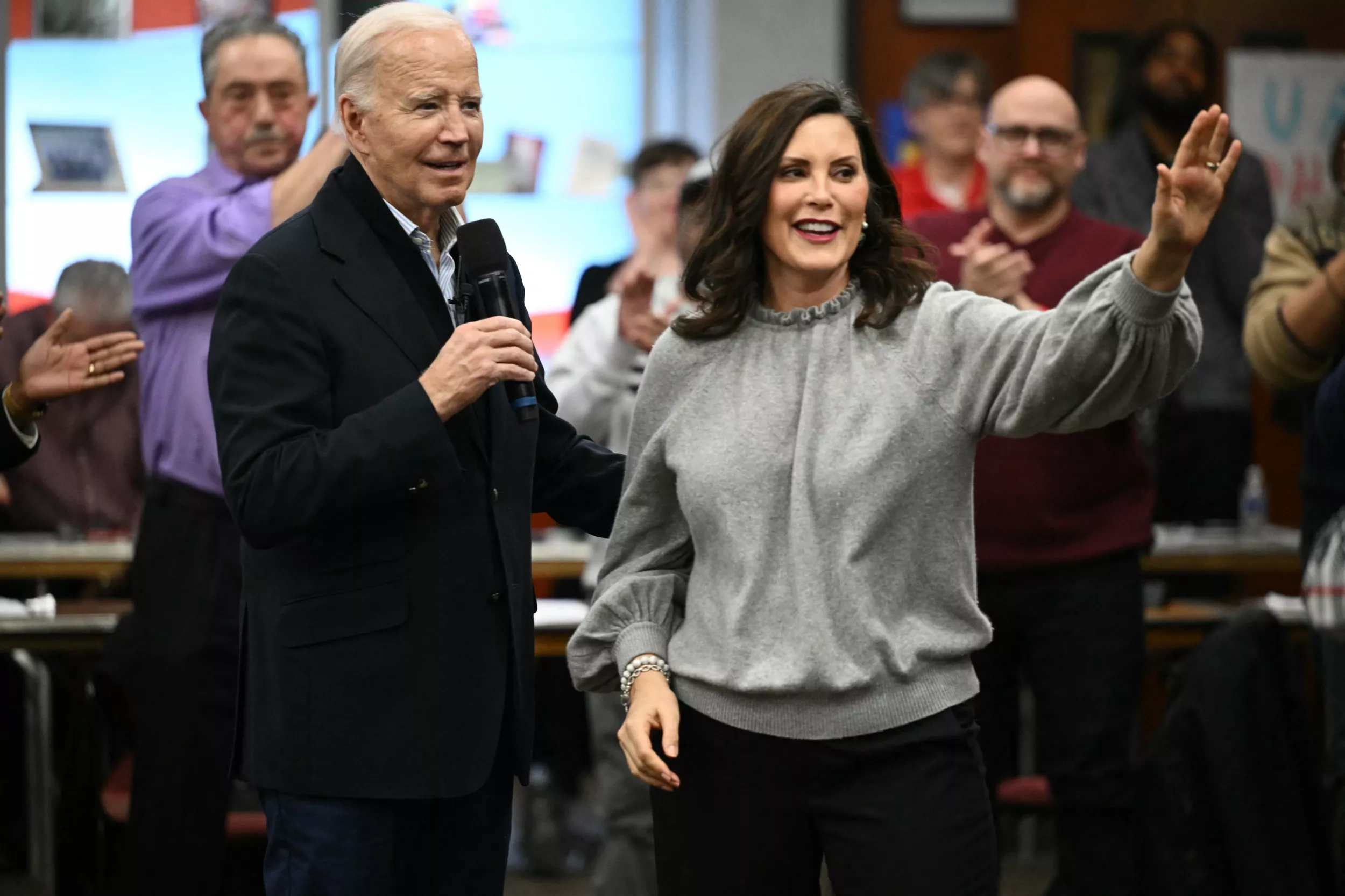 Joe Biden Should Endorse Gov. Gretchen Whitmer and Step Aside - Vimarsana News