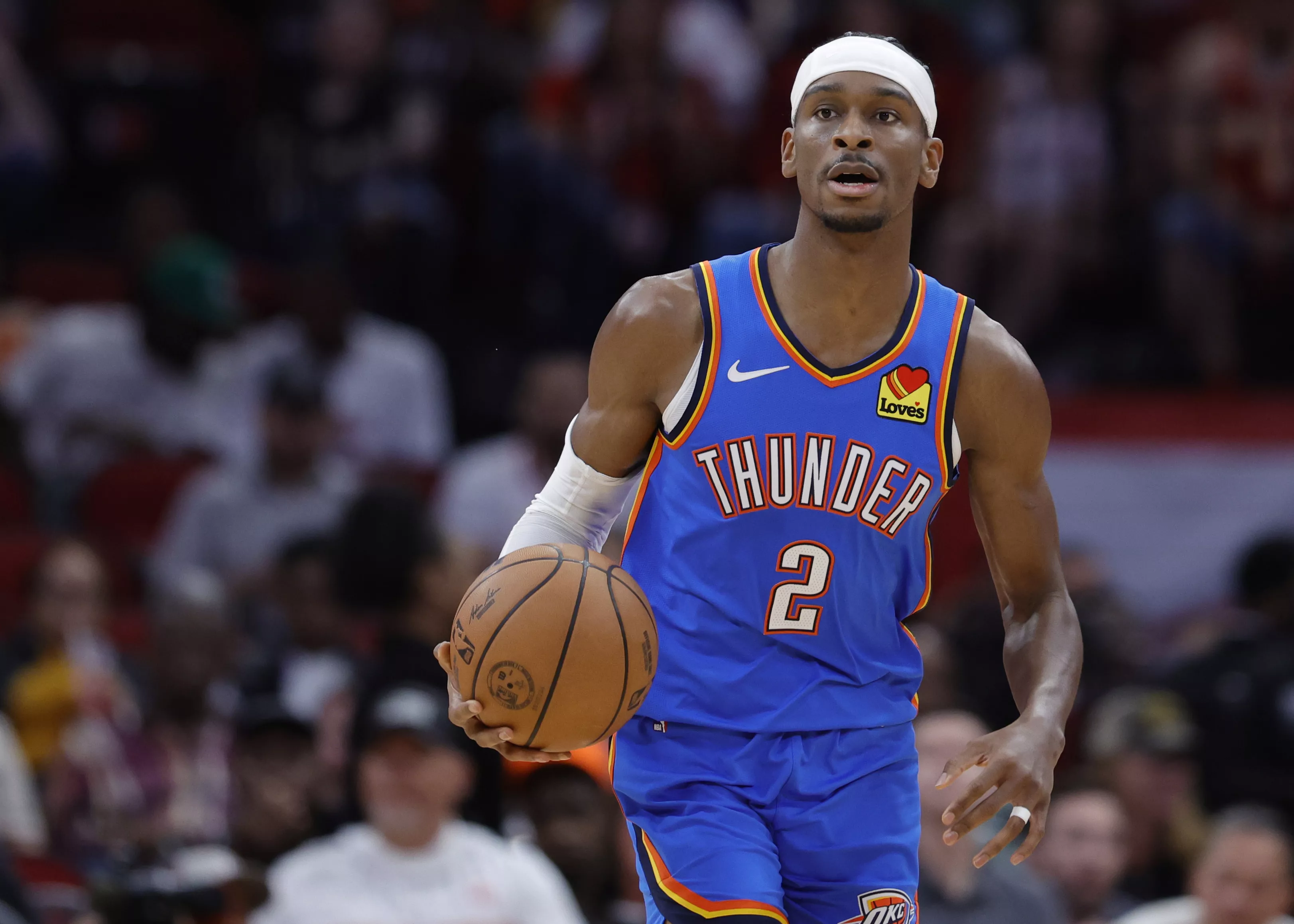 Shai Gilgeous-Alexander Is a 'Robot' With a Strong NBA MVP Argument - Vimarsana News