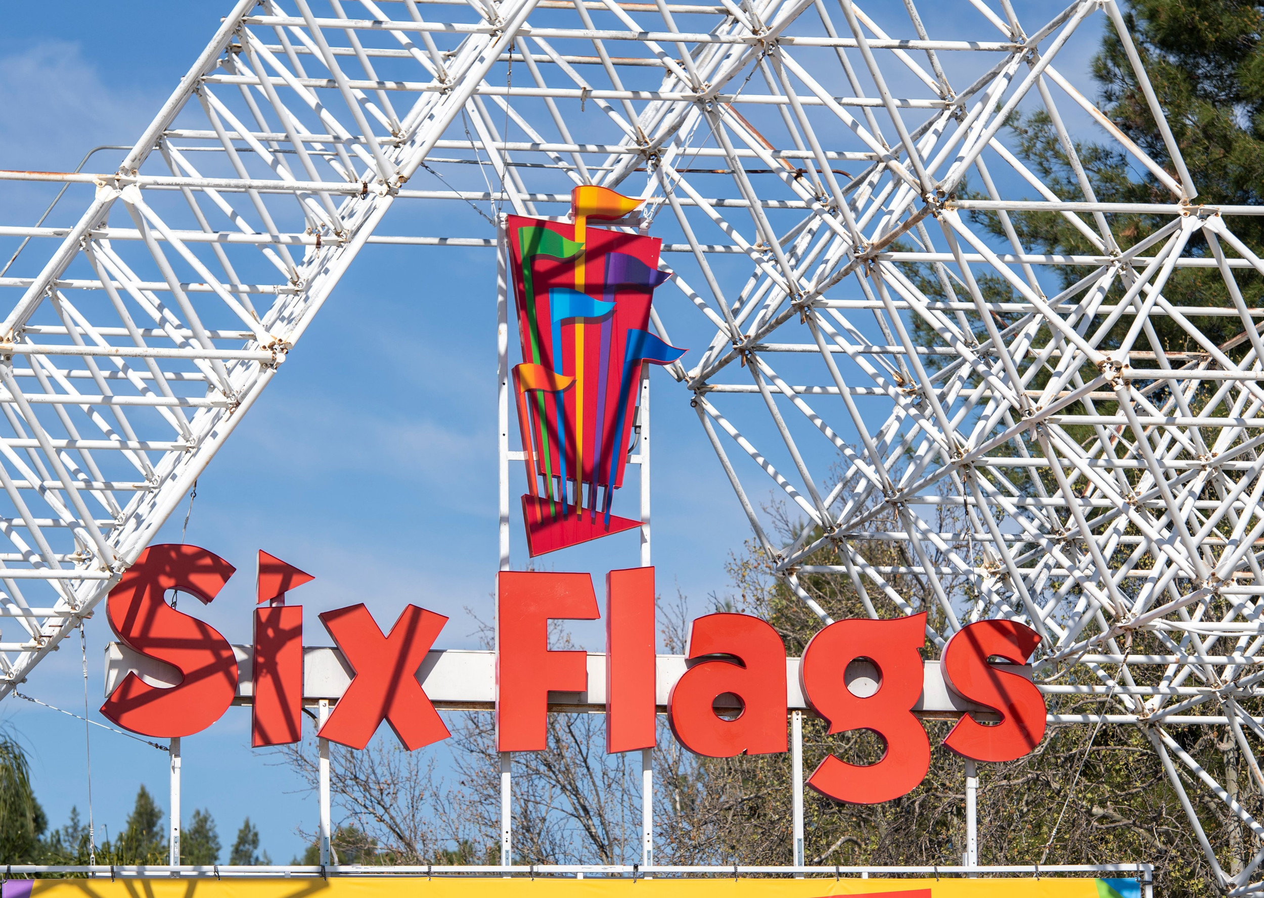 Six Flags Atlanta Crowd Calendar