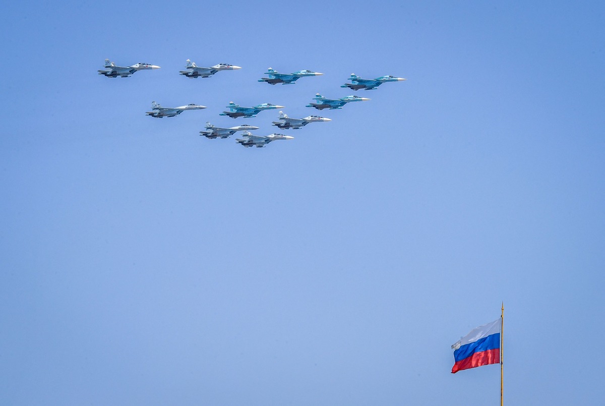 Ukraine Downs 14 Russian Fighter Jets in Two Weeks, Military Says