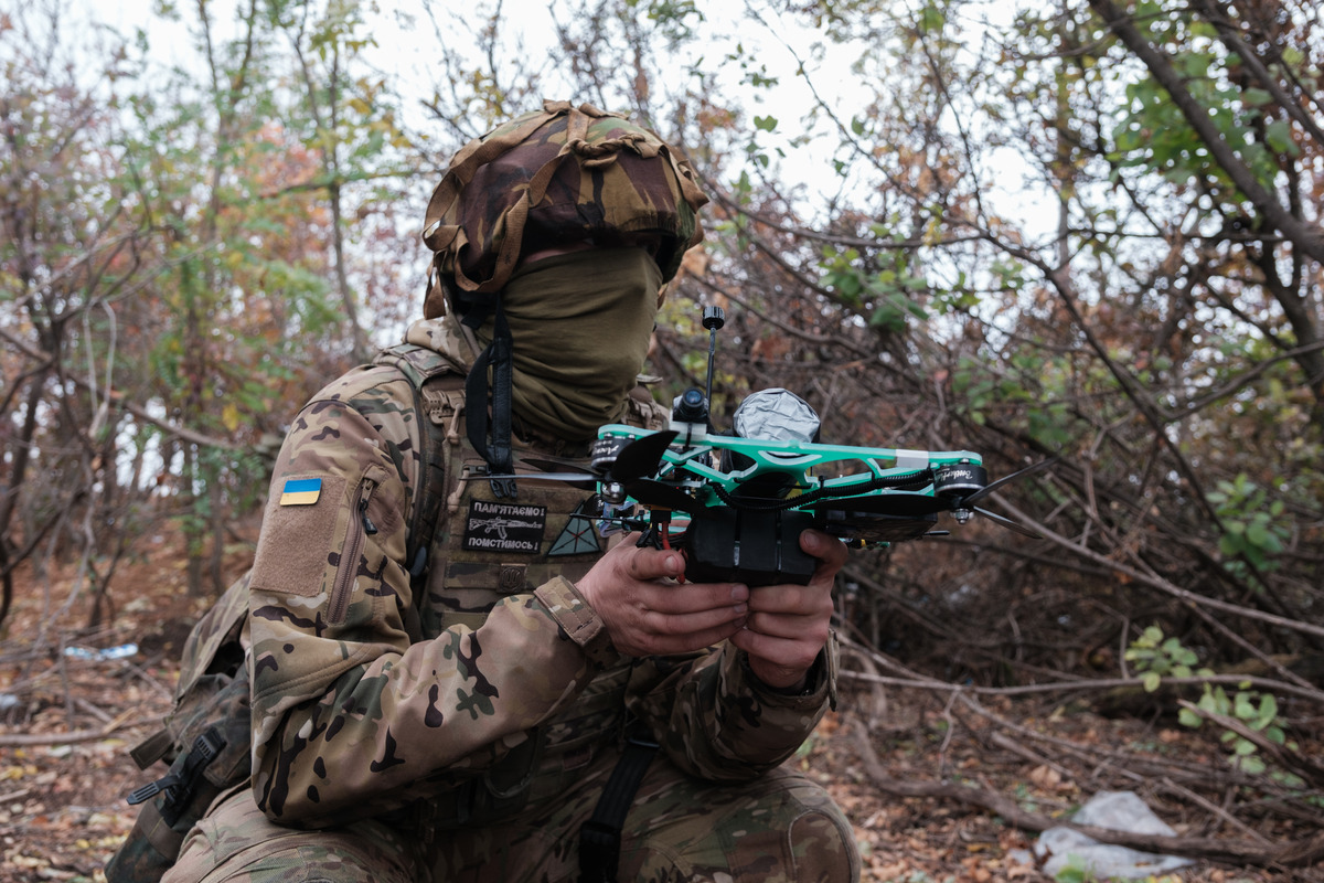 Ukraine Drones Learning to Dodge Russian EW Signal Jammers - Newsweek