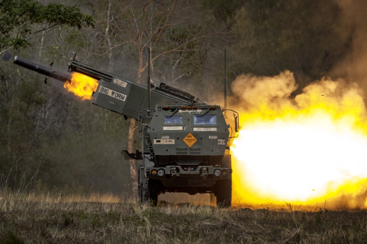 US MLRS firing during Philippines military drills