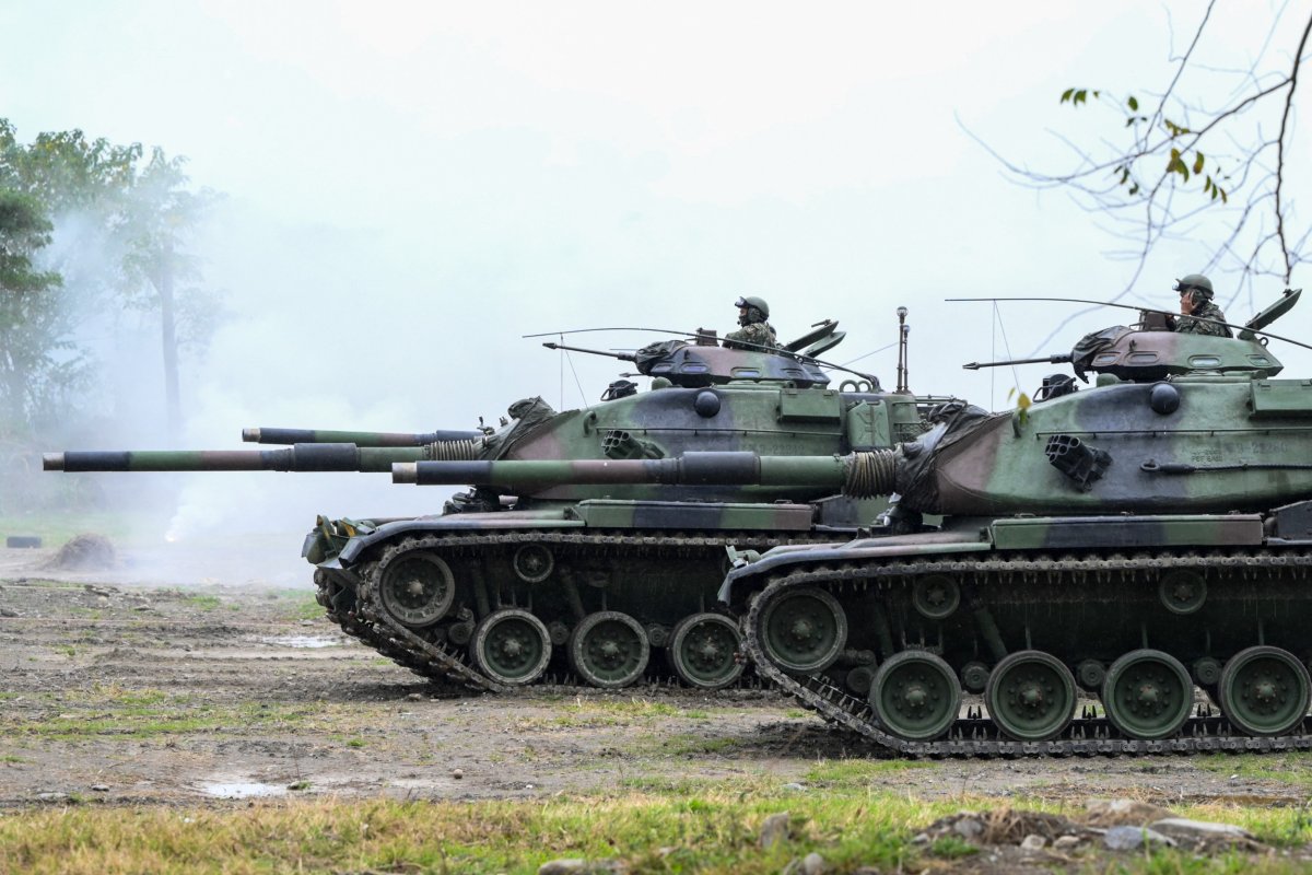 Tank Crews Drill in Southern Taiwan 