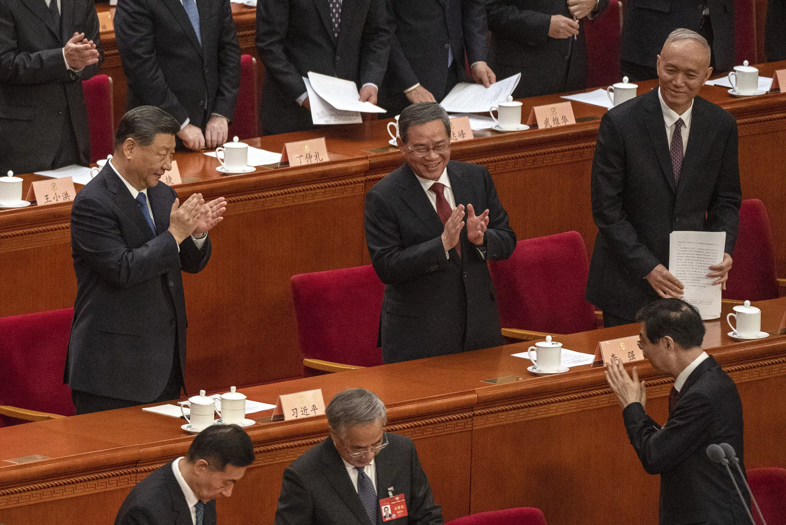 China Is in Distress—and Xi Jinping May Be on His Way Out - Vimarsana News