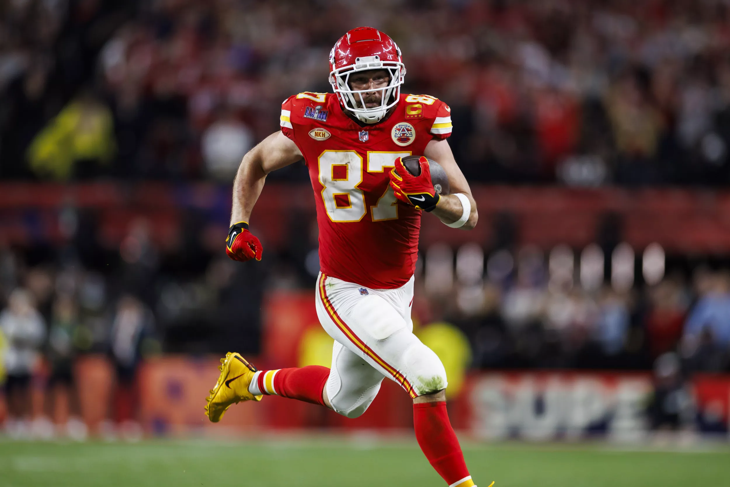 Chris Jones' Deal Confirms Travis Kelce Is the Gift That Keeps on Giving - Vimarsana News