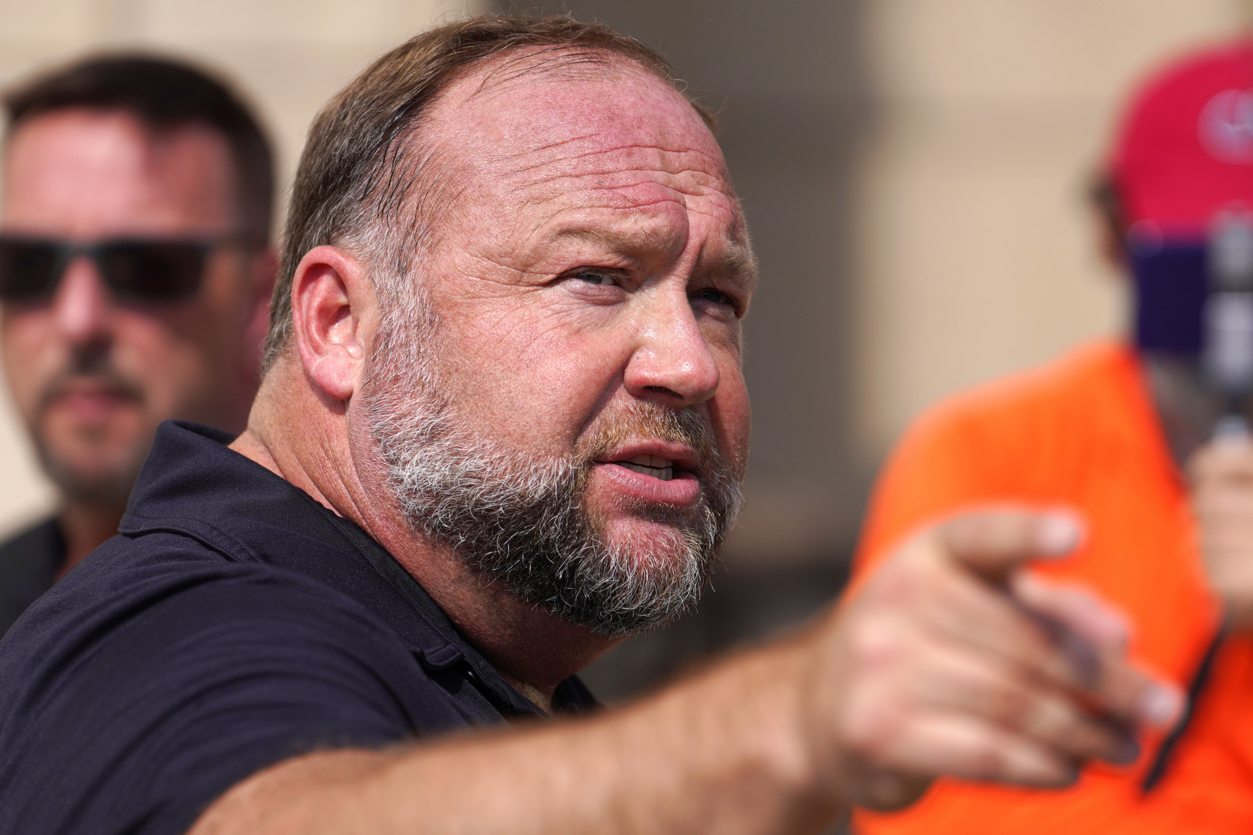 Donald Trump Is Crossing Alex Jones' Red Line: 'Warpath' - Vimarsana News