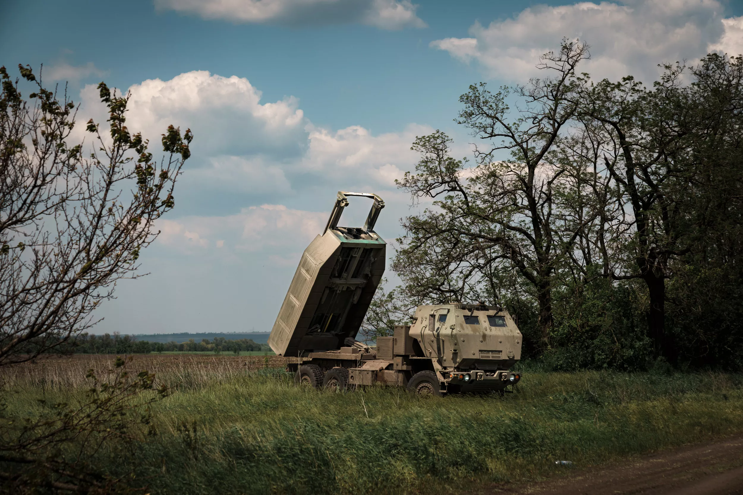Ukraine Destroys Russia's New High-Tech Radar Jammer With US-Made HIMARS - Vimarsana News