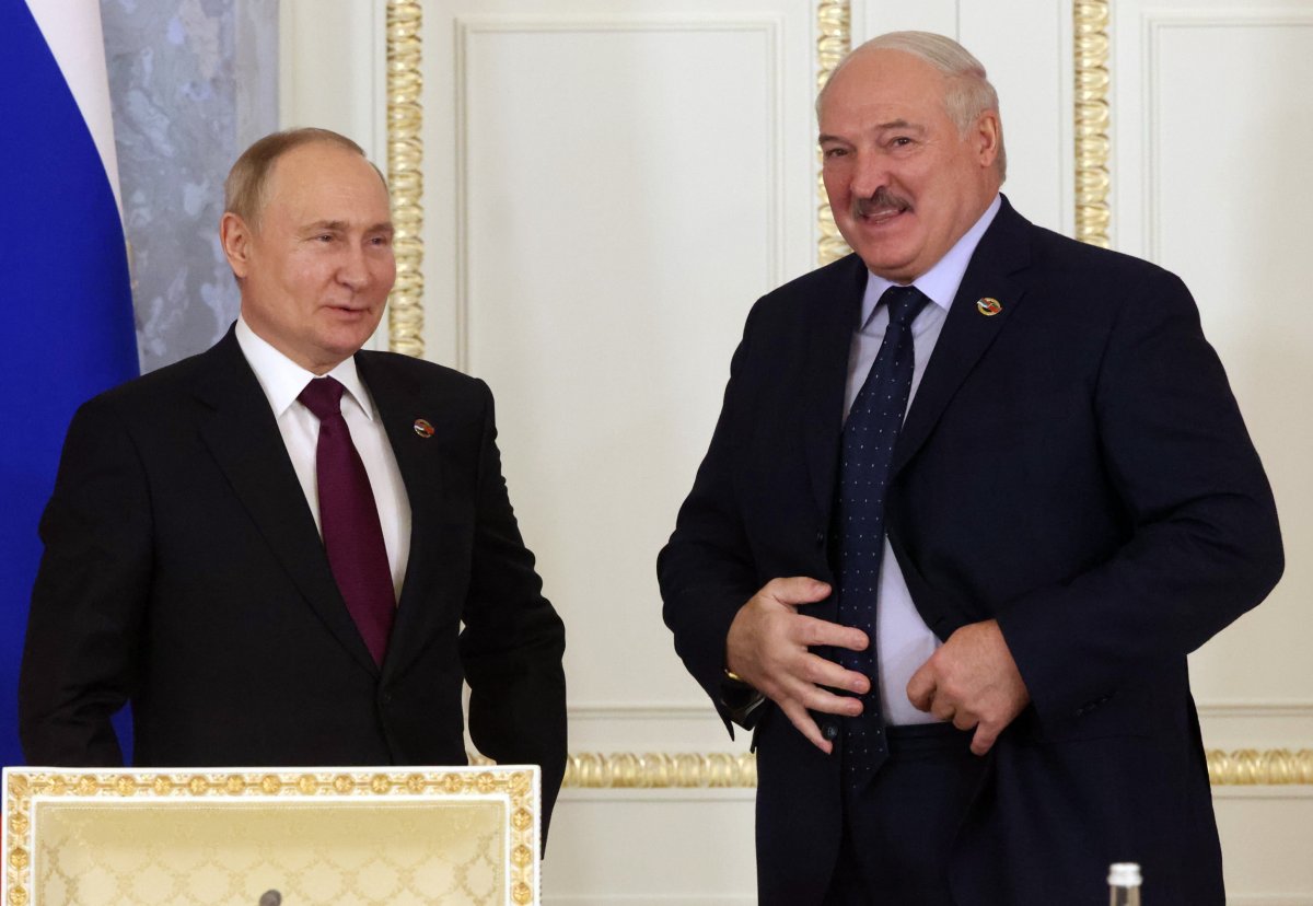Alexander Lukashenko Vladimir Putin Belarus NATO Lituania