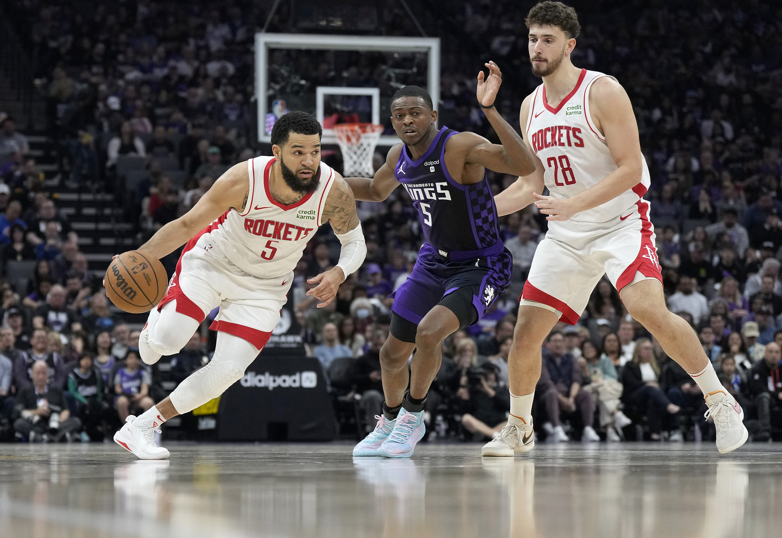 Houston Rockets Star Suffers Major Right Leg Injuries, Doubtful to ...