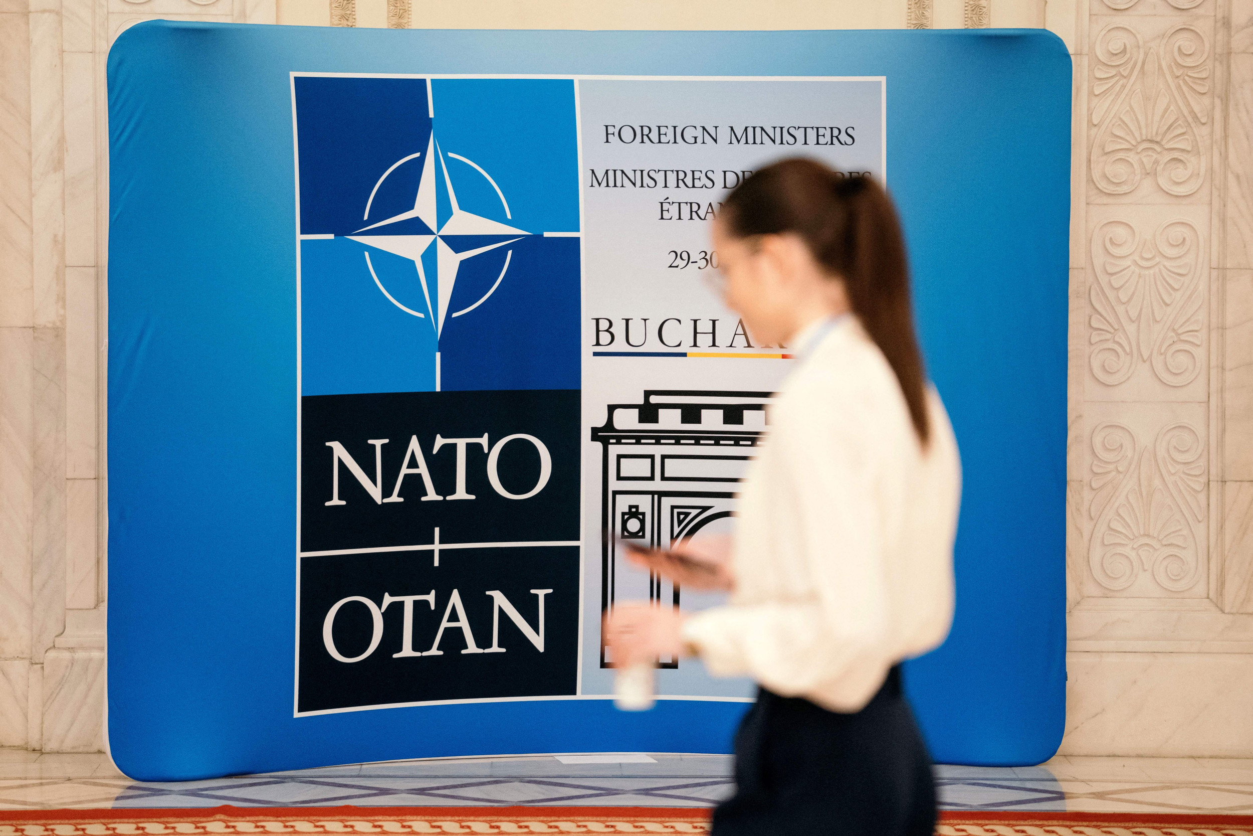 China and NATO Officials Meet Amid Warnings of Russia Alignment