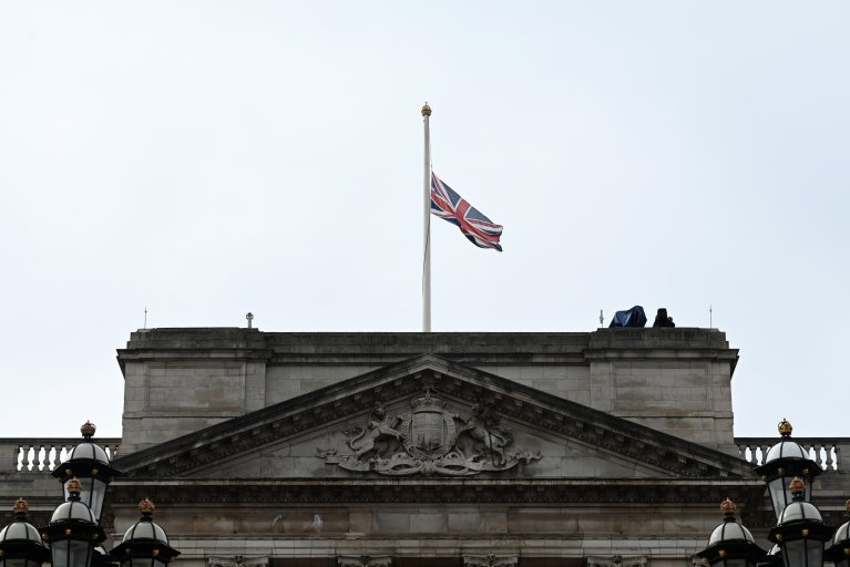 Fact Check: Was Buckingham Palace Flag at Half-Mast This Week?