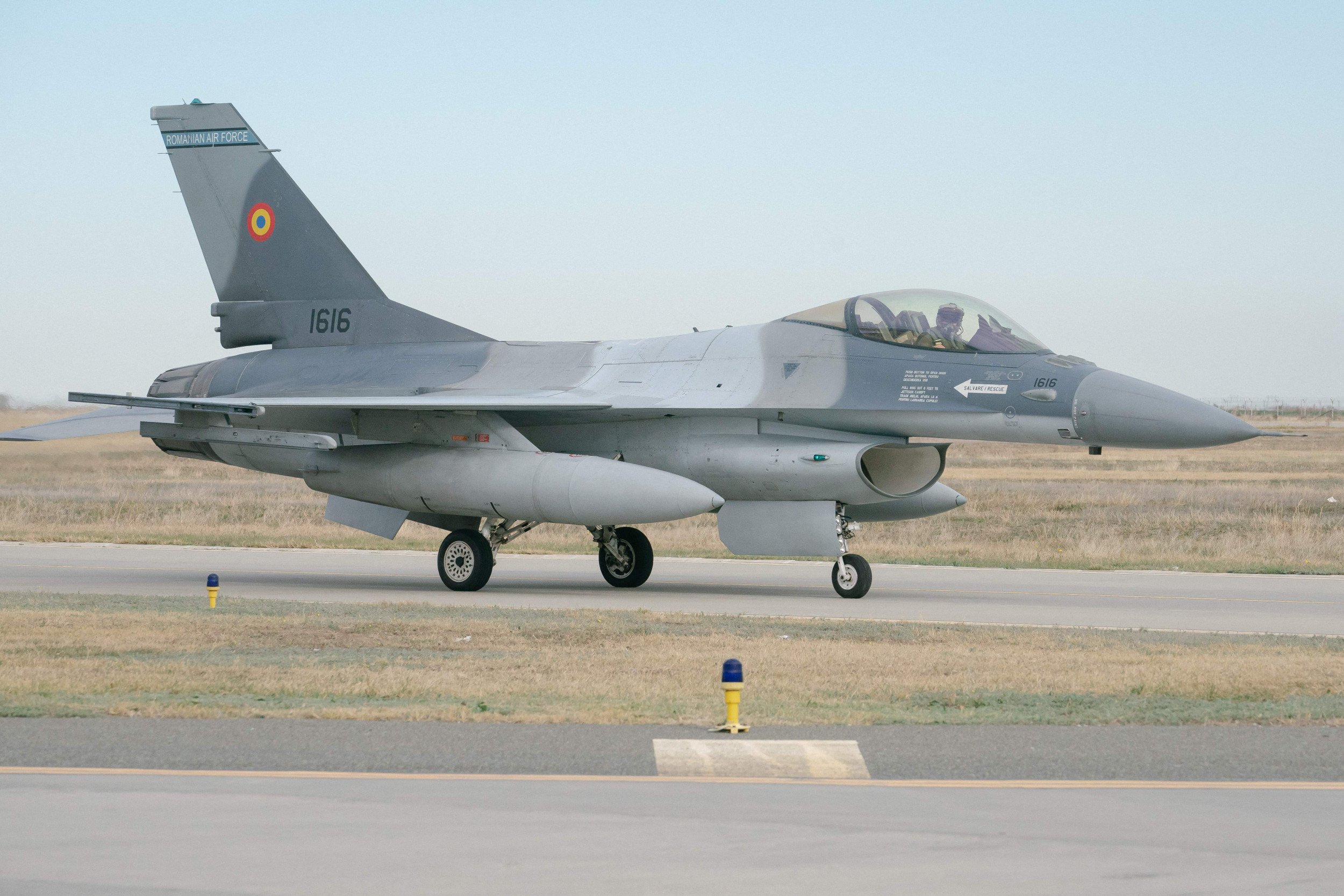 Netherlands Pledges $164M in F-16 Ammo for Ukraine