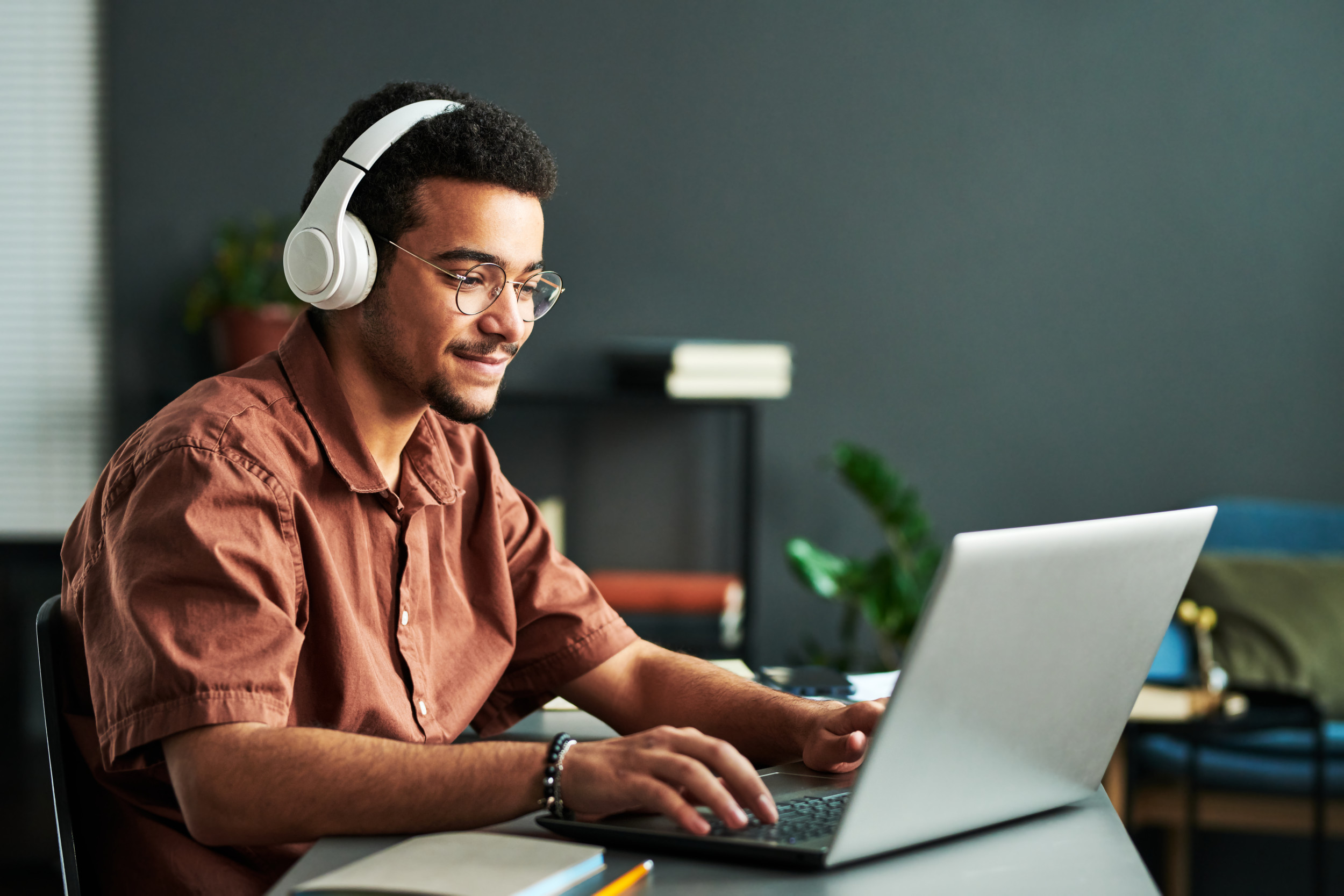 Laughter At Man's Work-From-Home Trick To Avoid Small Talk On Video ...