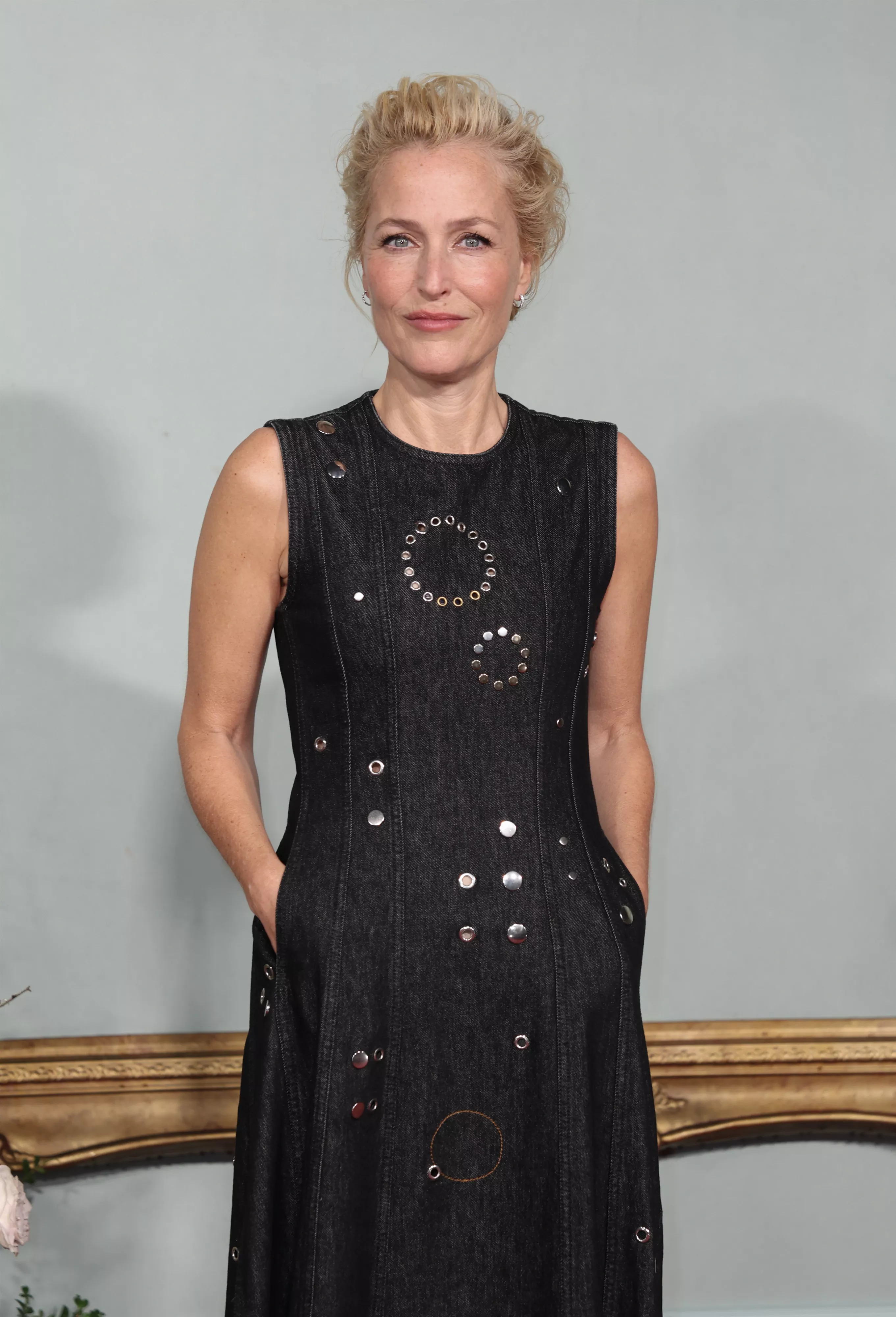 Gillian Anderson on 'Scoop' and the 'Badass' Women She Loves to Portray - Vimarsana News