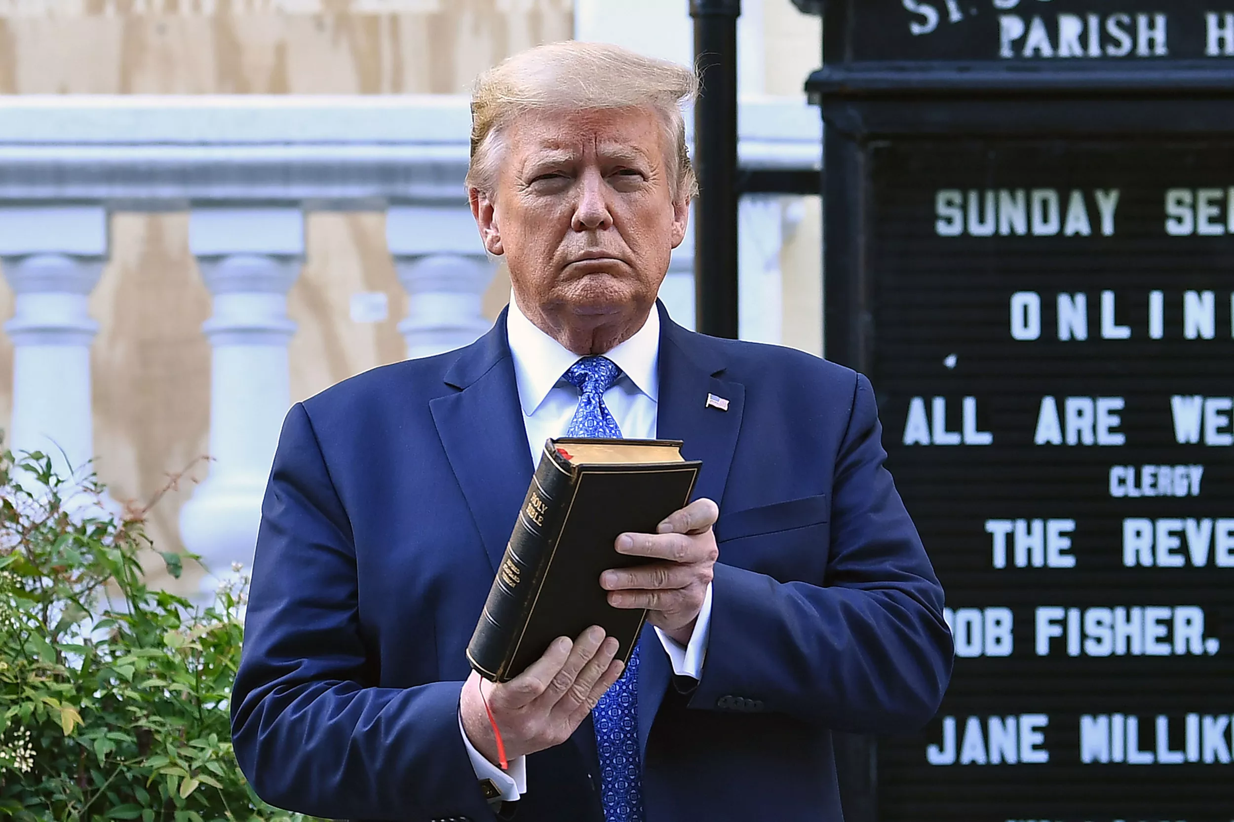 Donald Trump Selling Bibles Sparks Fury From Christians—'Blasphemous Grift' - Vimarsana News