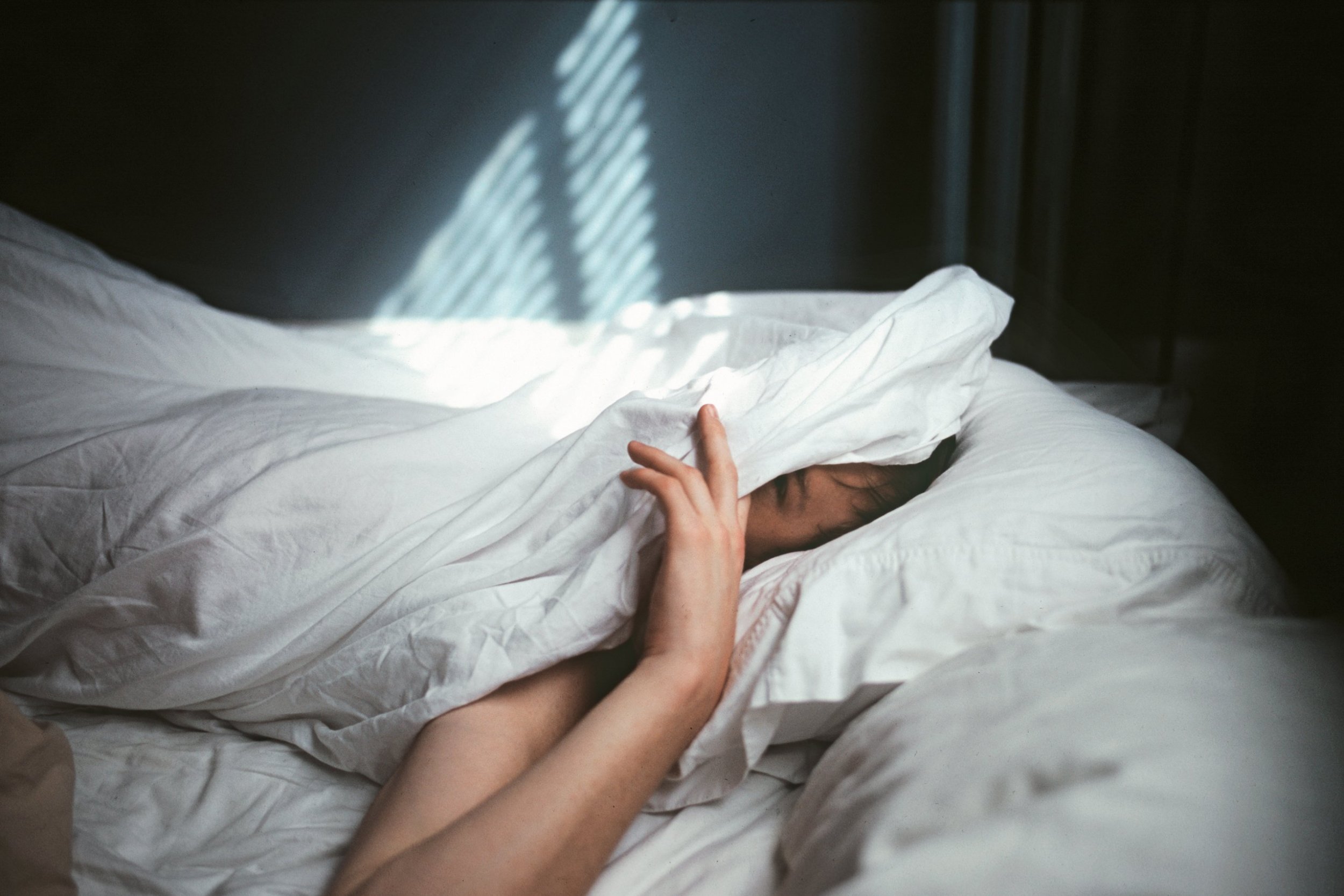 what-really-happens-to-your-body-when-you-don-t-get-enough-sleep