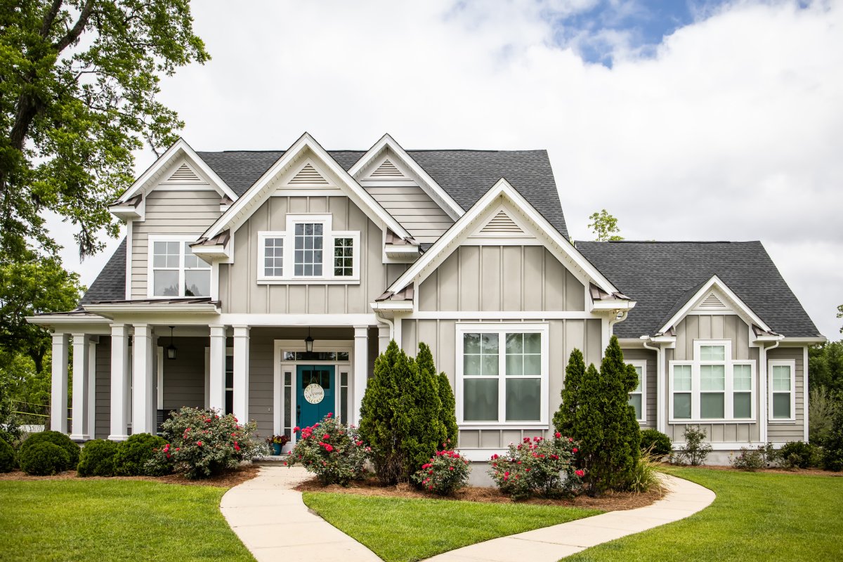 Homeowner Sued After Builders Put $500,000 House on Wrong Property - Newsweek