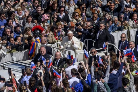 Pope Francis Catholics Support