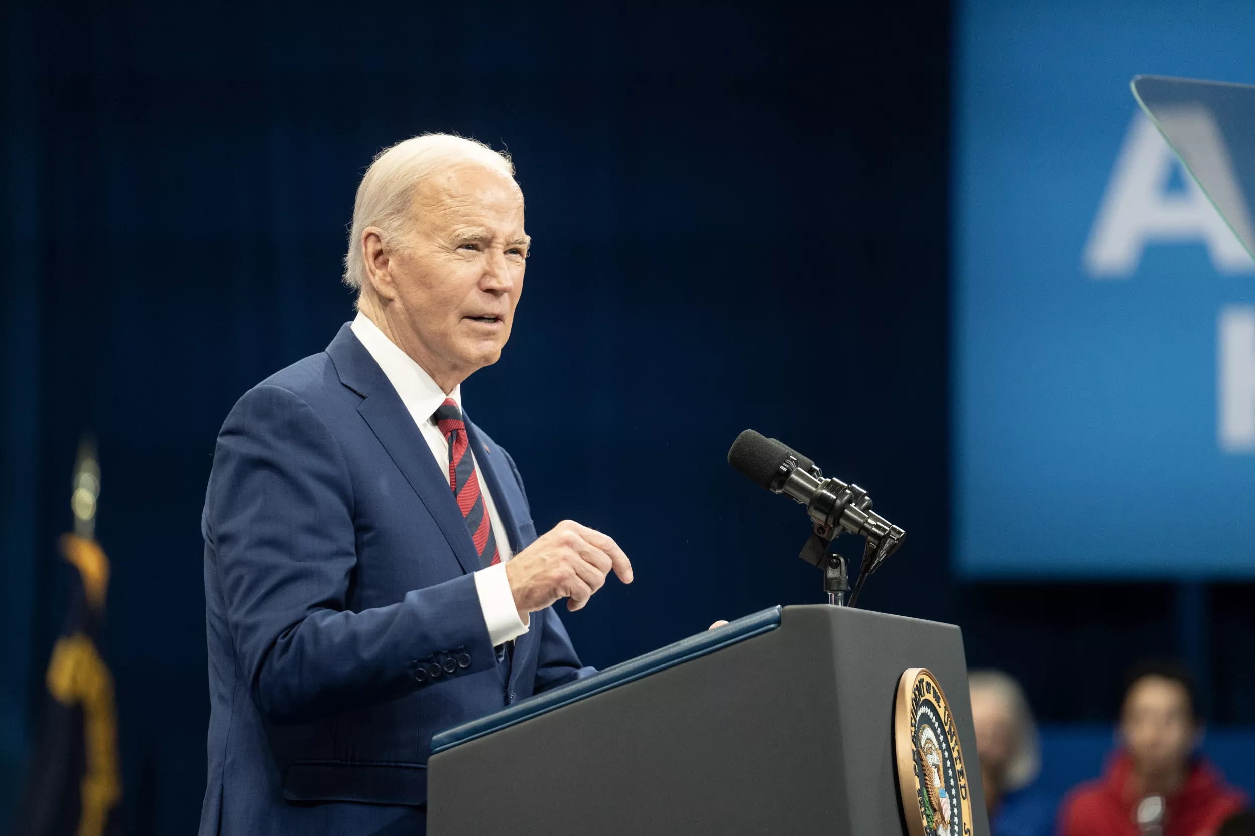Republicans Want to Be Repaid for Biden Student Loan Forgiveness - Vimarsana News