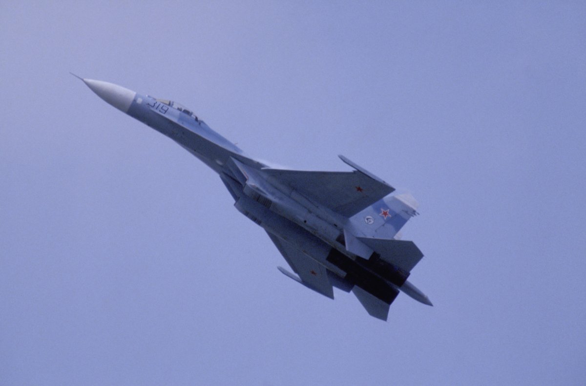 Η Ρωσία καταρρίπτει μαχητικό αεροσκάφος Su-27 πάνω από τη Μαύρη Θάλασσα: Κίεβο