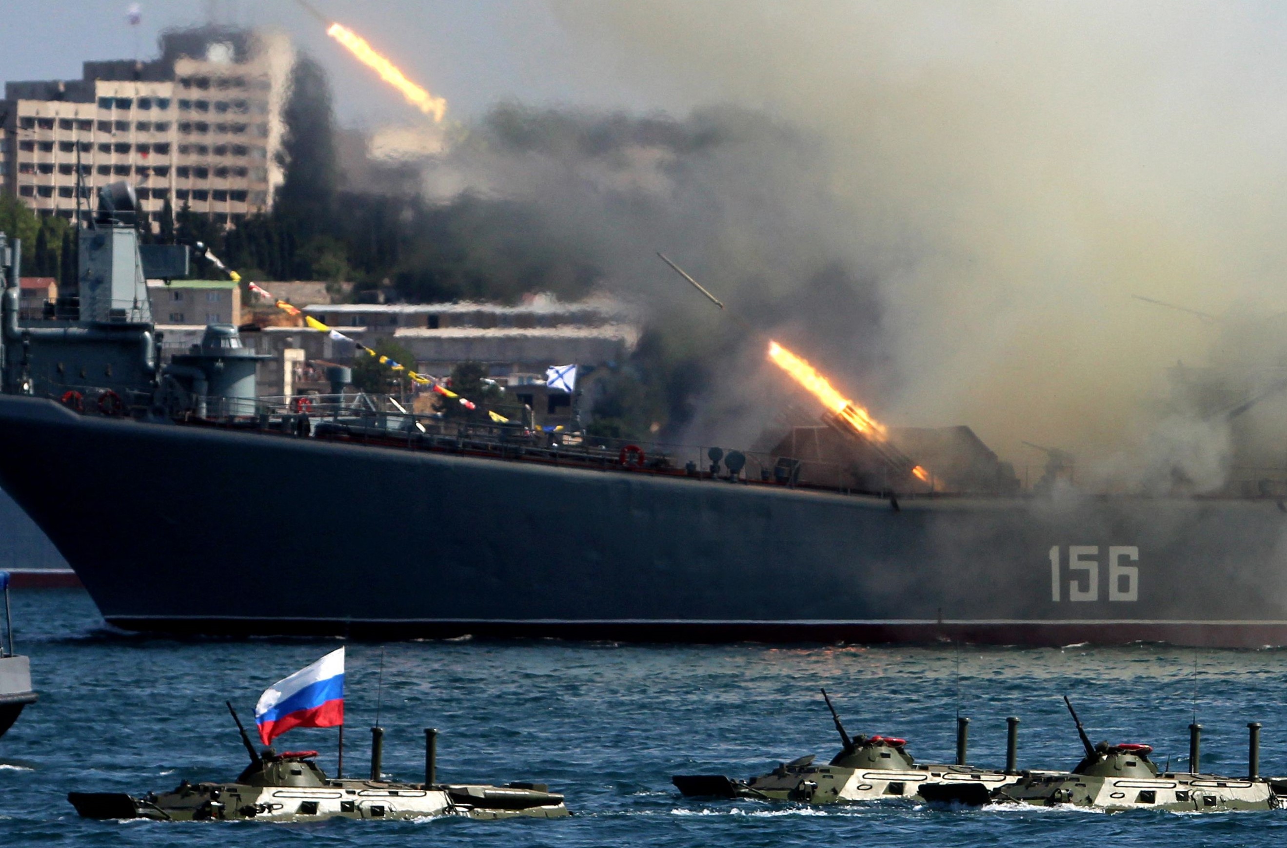 Satellietbeelden tonen schade aan de Russische Zwarte Zeevloot na het ‘succes’ van Kiev.