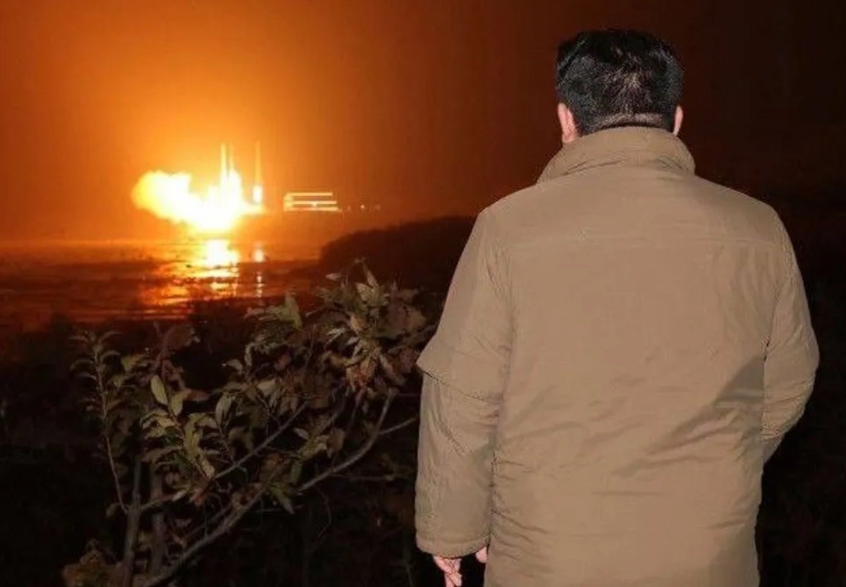 Kim Jong Un Observes Satellite Launch 