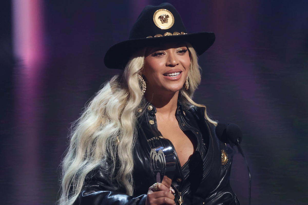 Beyoncé's Sweet Interaction With Young Fan Goes Viral - Newsweek