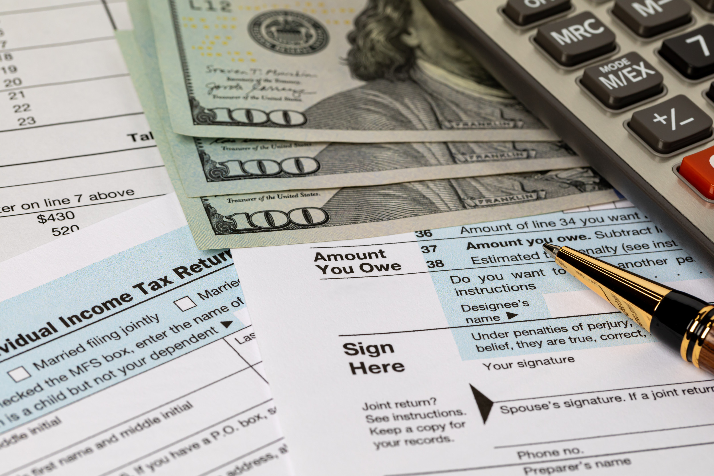 IRS extends deadline for taxpayers in 2 states
