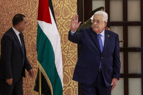 Palestinian, President, Mahmoud, Abbas, swears, new, government