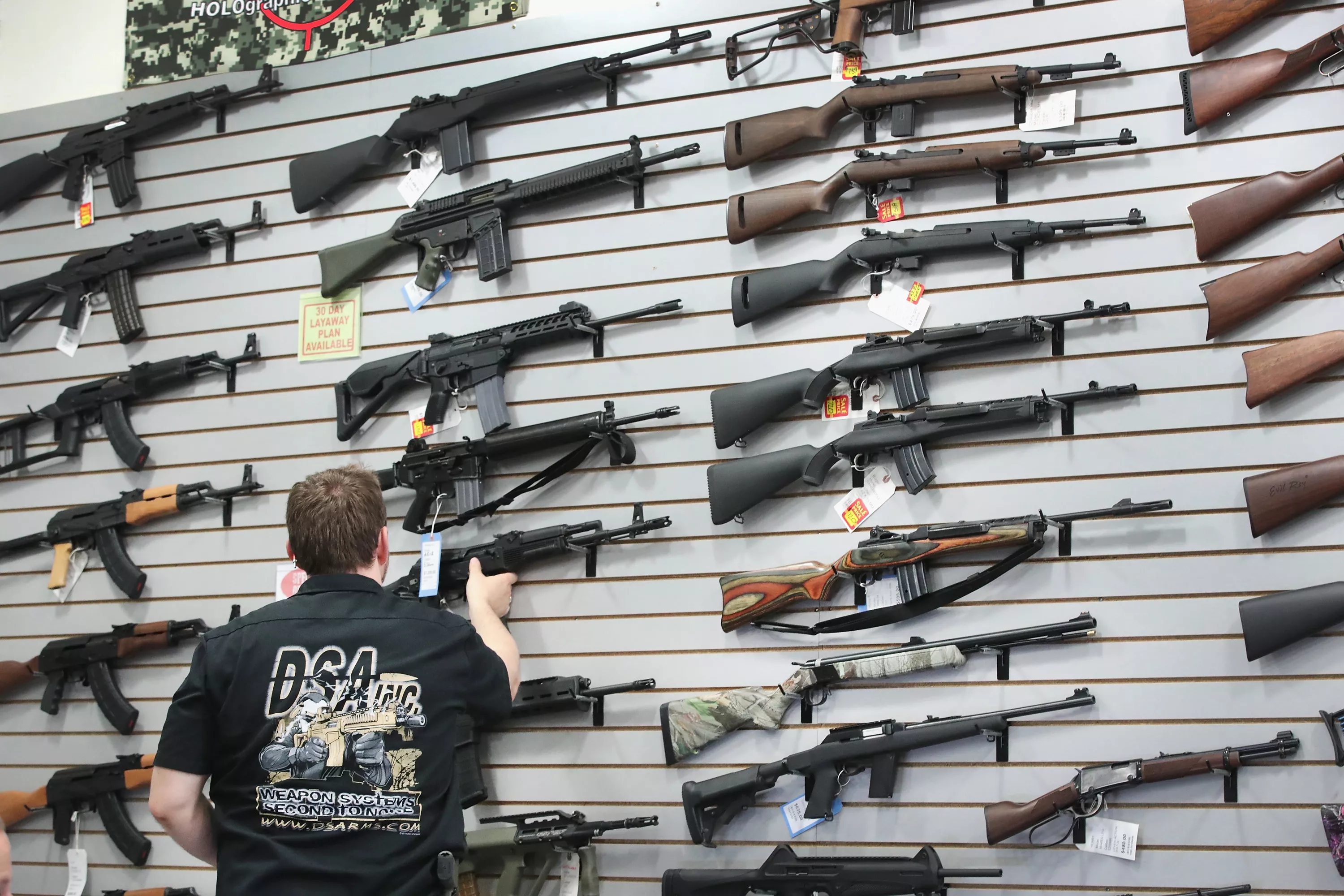 Biden Admin Asks Judge for Help After Ruling Migrants Can Own Guns - Vimarsana News