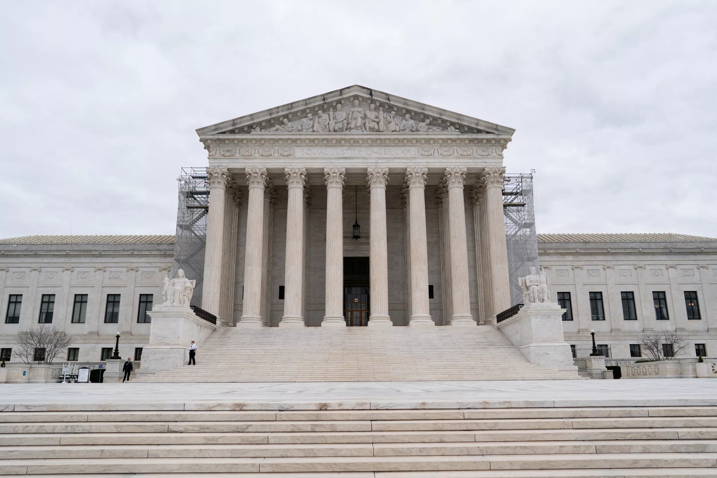 Dear Supreme Court: Just Say No to an American King - Vimarsana News