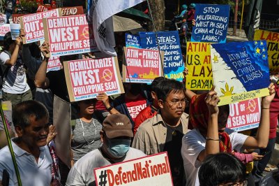 Protesters Call for Demilitarization of Philippine Waters