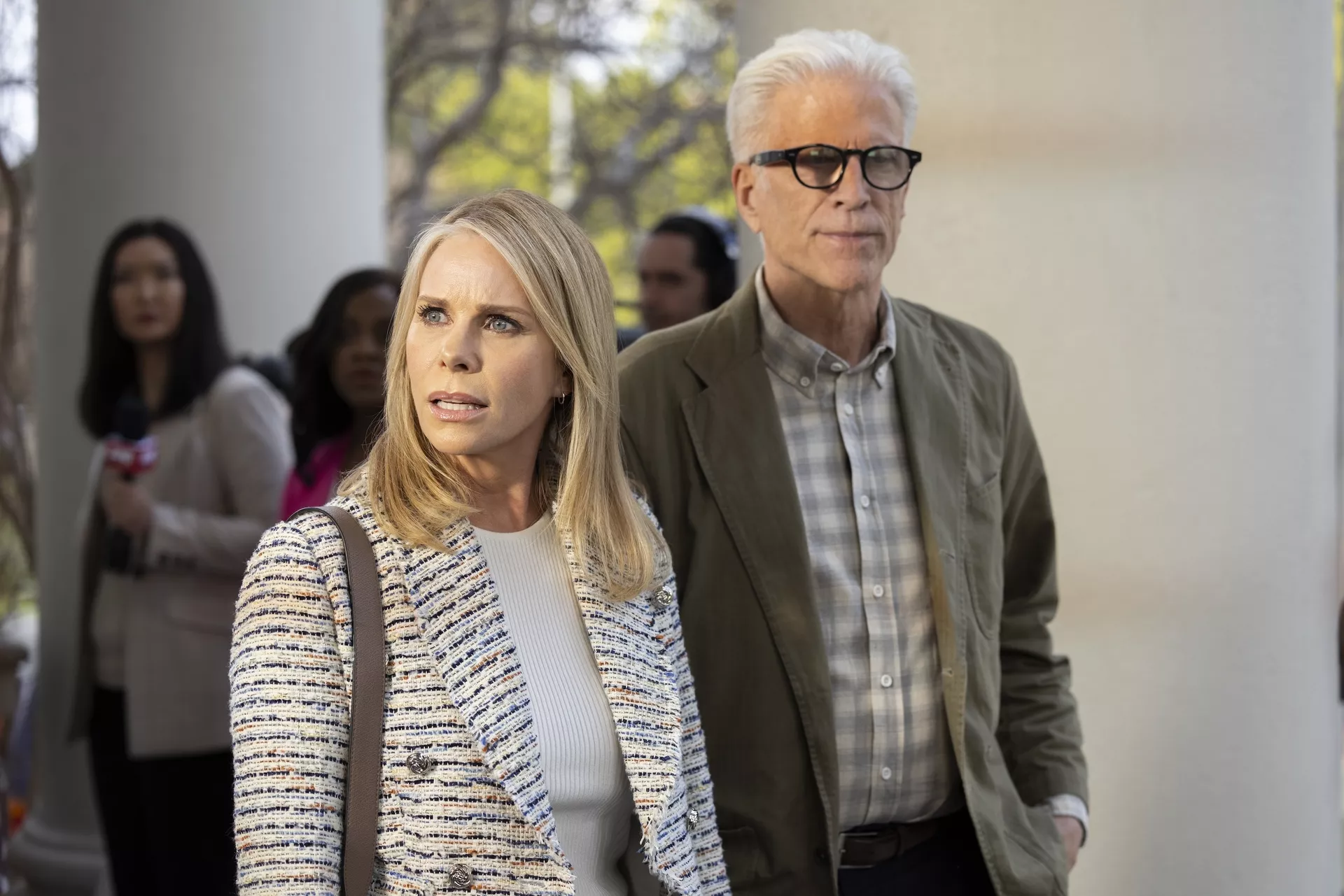 Cheryl Hines' Shares Heartbreaking 'Curb Your Enthusiasm' Video - Vimarsana News