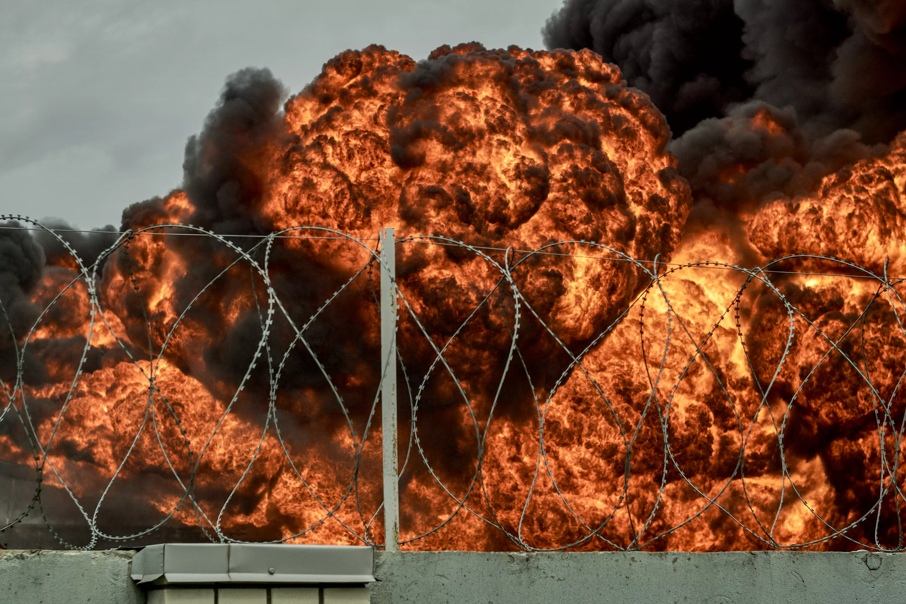 Ukraine Struck Russian Target Just 7 Miles From Nuclear Storage Site - Vimarsana News