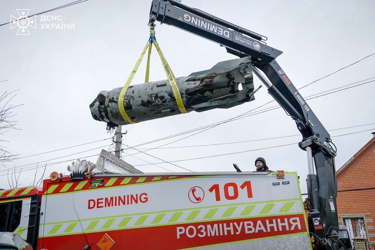 La Russie largue accidentellement une bombe aérienne FAB-1500 sur une ville occupée