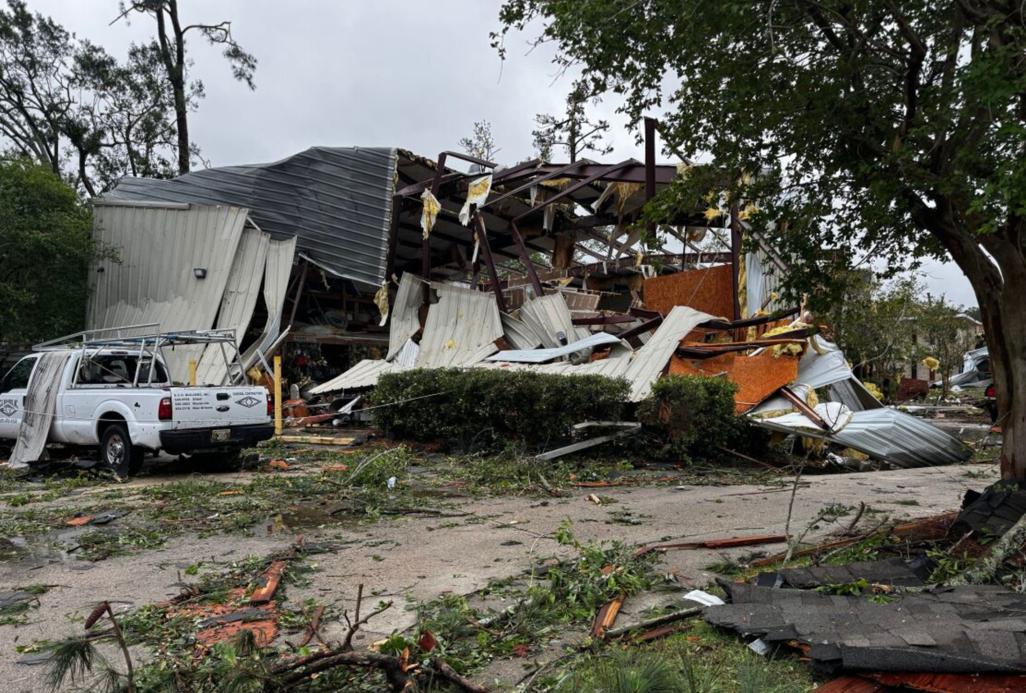 Des vidéos capturent la destruction par une tornade en Louisiane