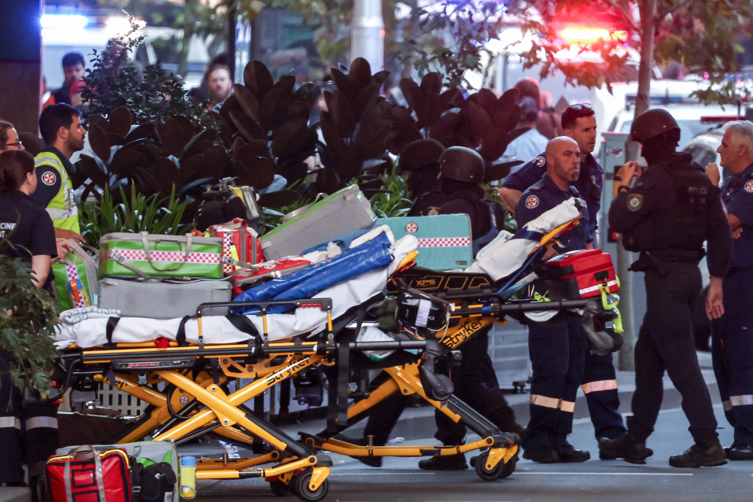 Six Killed In Sydney Mall Stabbing Attack - Newsweek