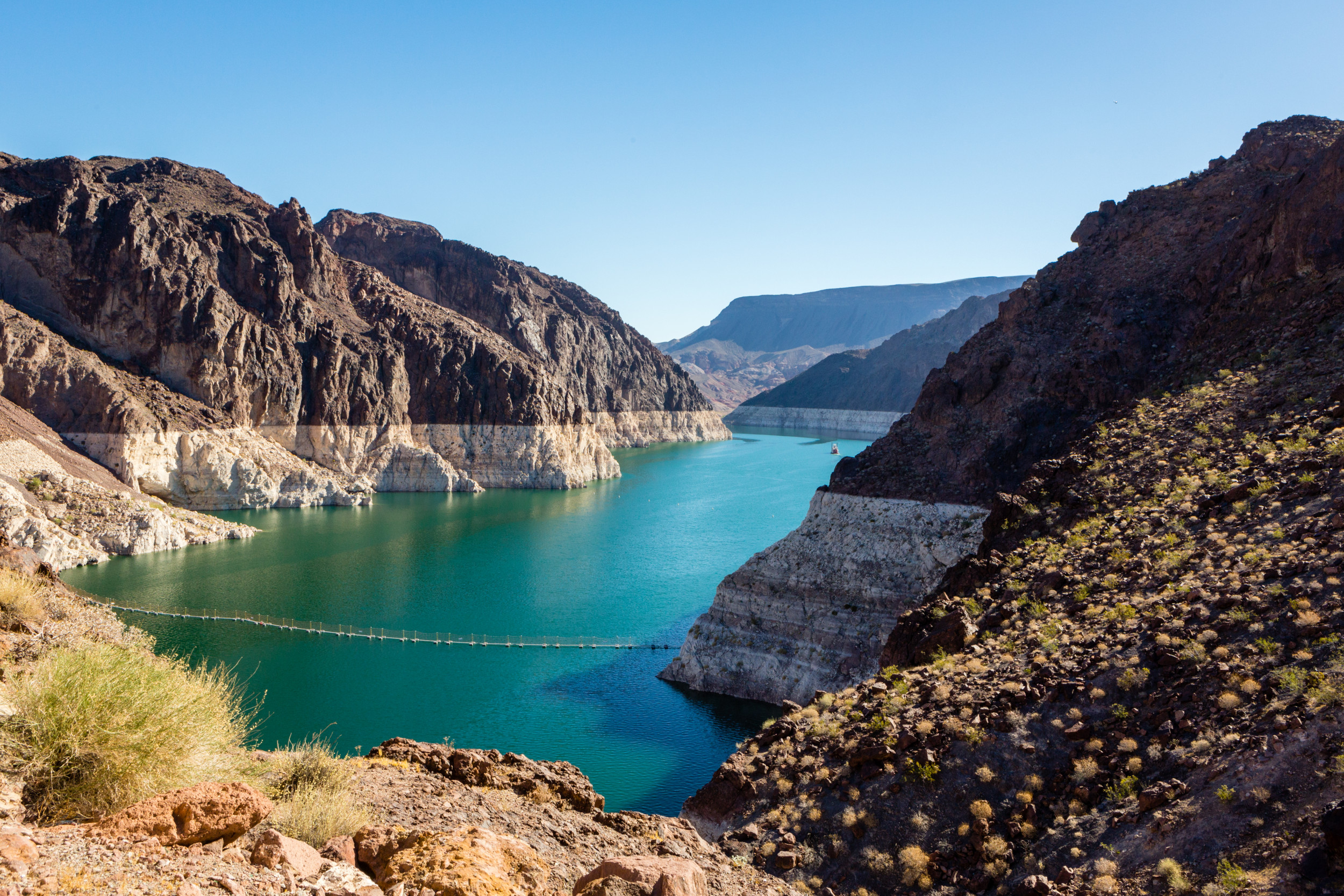 Lake Mead’s water level is falling