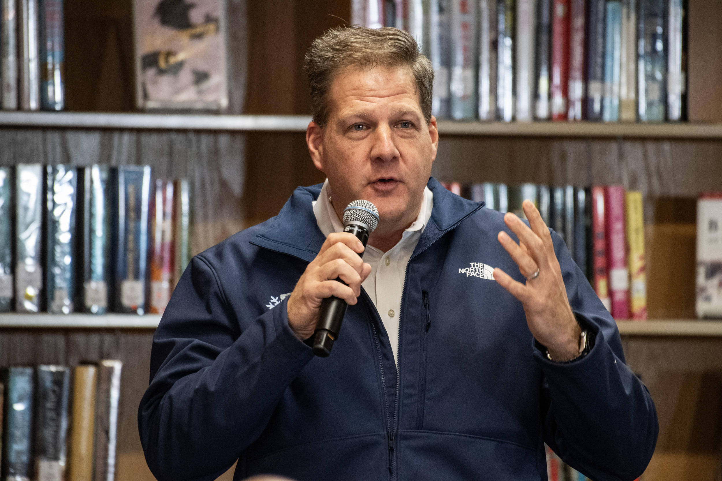 New Hampshire Governor Chris Sununu Announces Support for Donald Trump in Presidential Election
