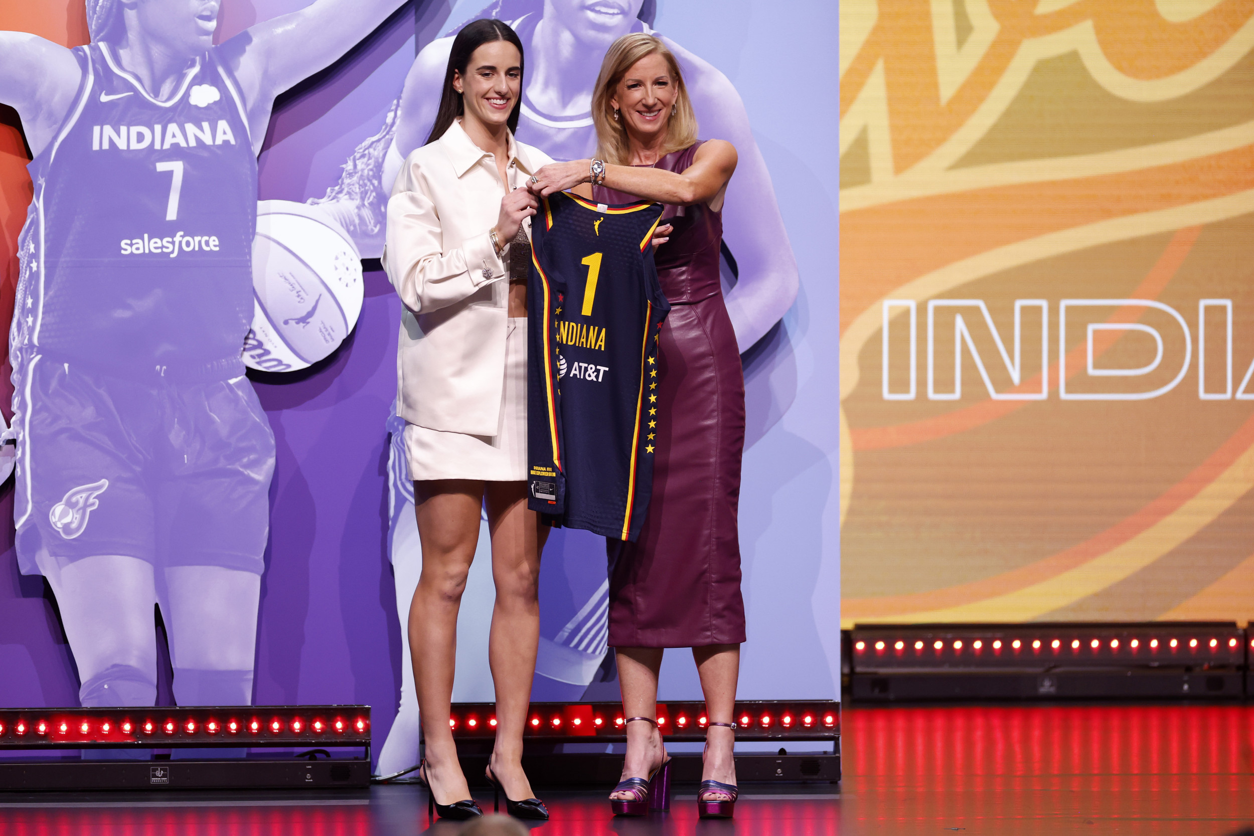 Caitlin Clark Makes Fashion History In Prada At The 2024 Wnba Draft