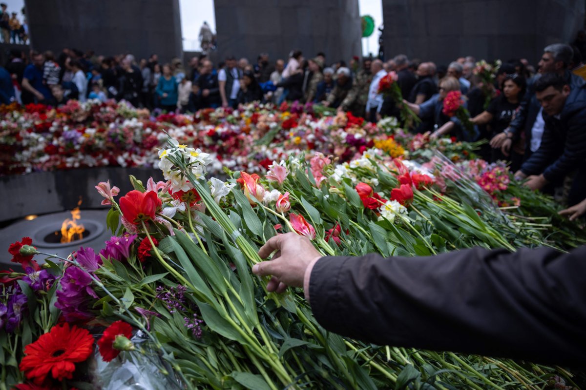 Armenians gather and lay flowers 