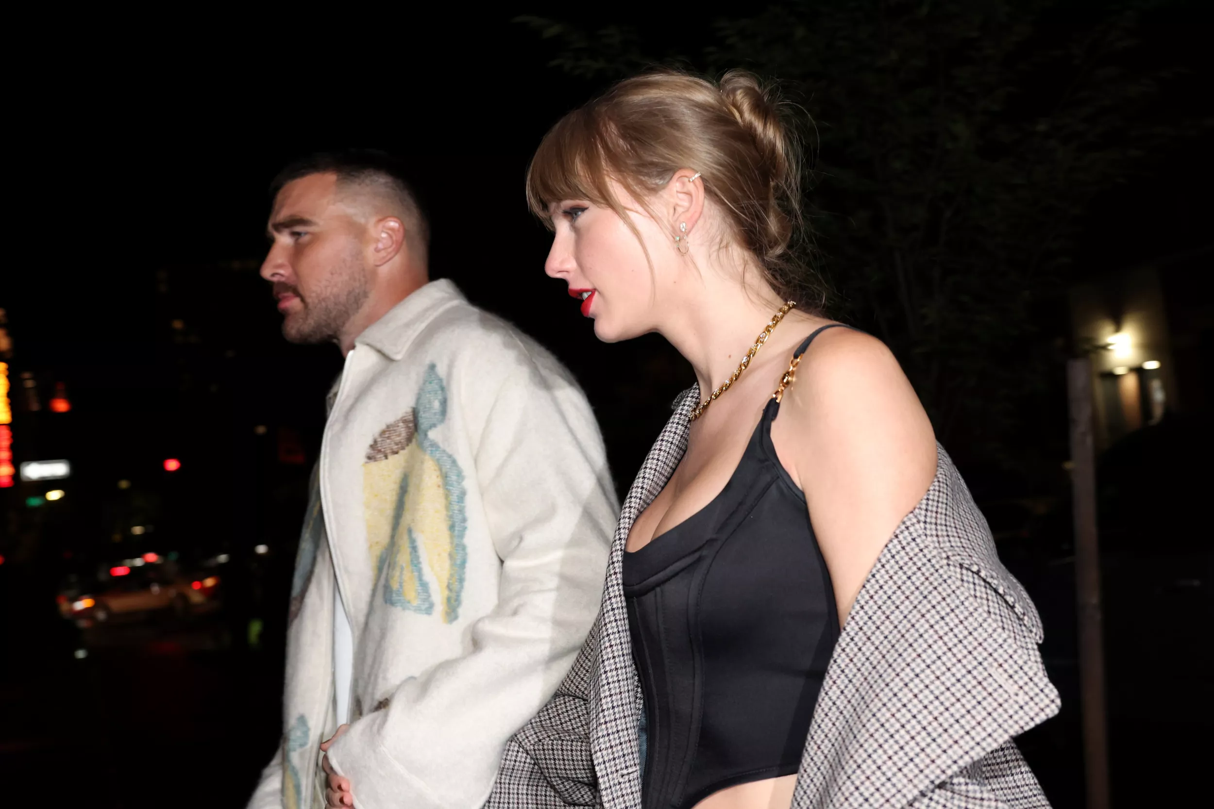 Taylor Swift and Travis Kelce Are Allegedly Skipping Out on 2024 Met Gala - Vimarsana News