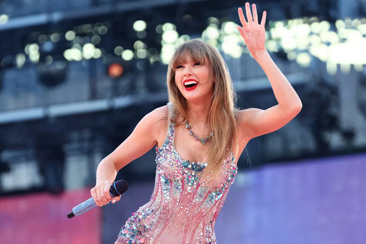 All the Records Taylor Swift Could Break With New Album - Vimarsana News