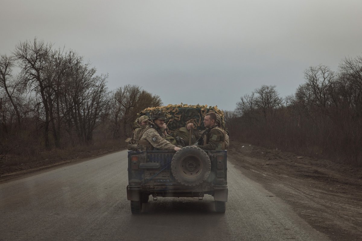 Ukrainian troops near Chasiv Yar