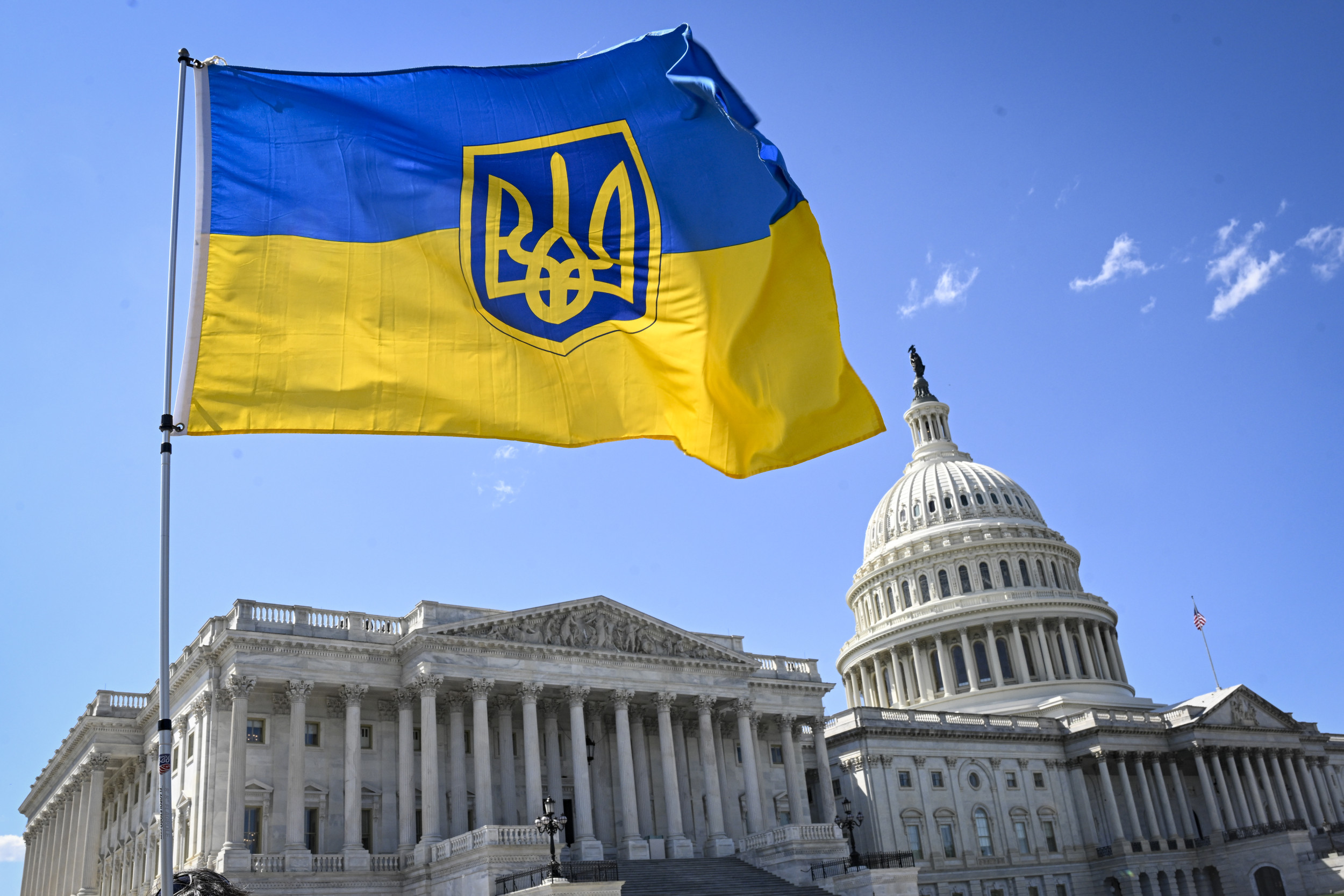 L’Ukraine est sur le point de perdre des bastions clés avant l’arrivée de l’aide occidentale